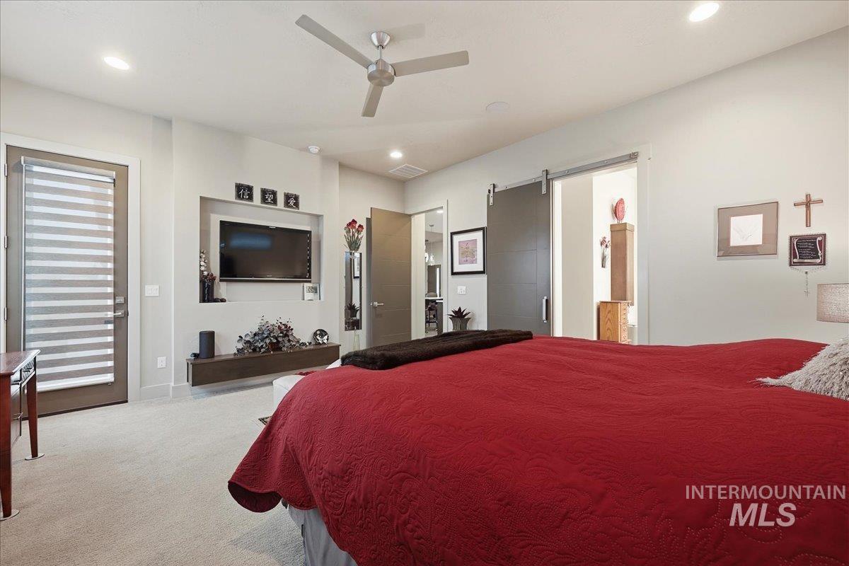 672 E Vivid Sky Drive, Meridian, Idaho 83642-4955, 3 Bedrooms, 2 Bathrooms, Residential For Sale, Price $795,000,MLS 98972504