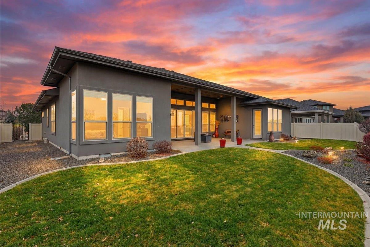 672 E Vivid Sky Drive, Meridian, Idaho 83642-4955, 3 Bedrooms, 2 Bathrooms, Residential For Sale, Price $795,000,MLS 98972504