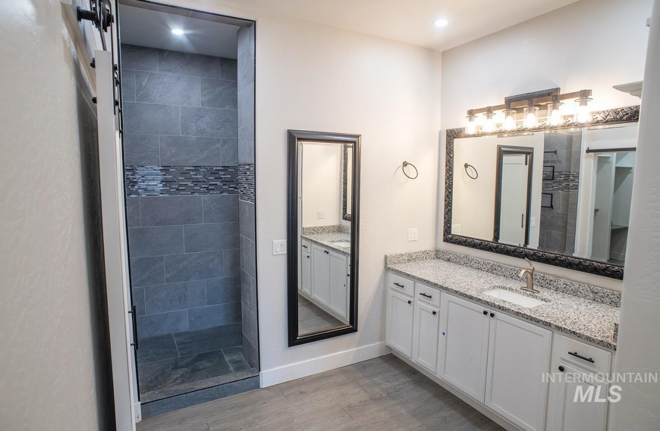 4038 N 3510 E, Kimberly, Idaho 83341, 5 Bedrooms, 4 Bathrooms, Residential For Sale, Price $1,520,200,MLS 98972505