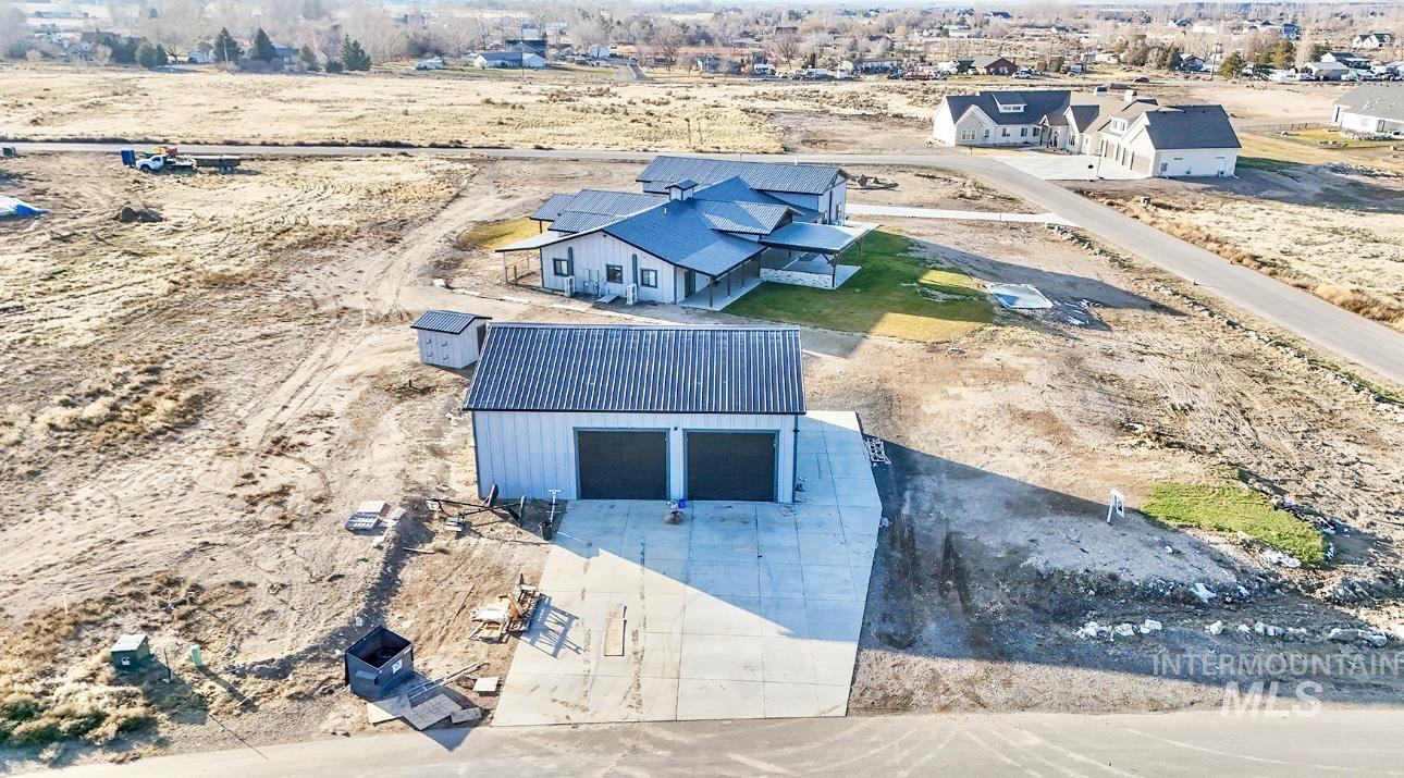 4038 N 3510 E, Kimberly, Idaho 83341, 5 Bedrooms, 4 Bathrooms, Residential For Sale, Price $1,520,200,MLS 98972505