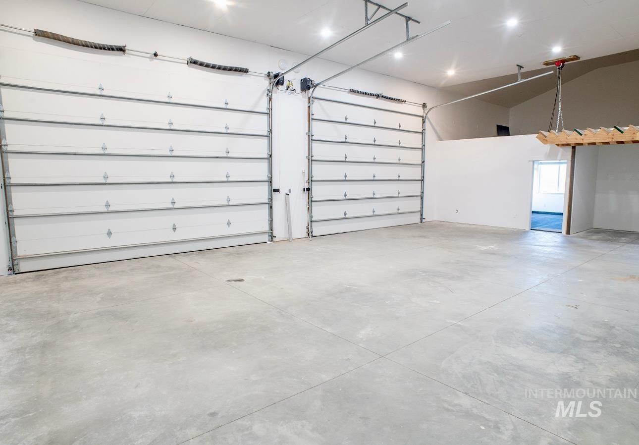 4038 N 3510 E, Kimberly, Idaho 83341, 5 Bedrooms, 4 Bathrooms, Residential For Sale, Price $1,520,200,MLS 98972505