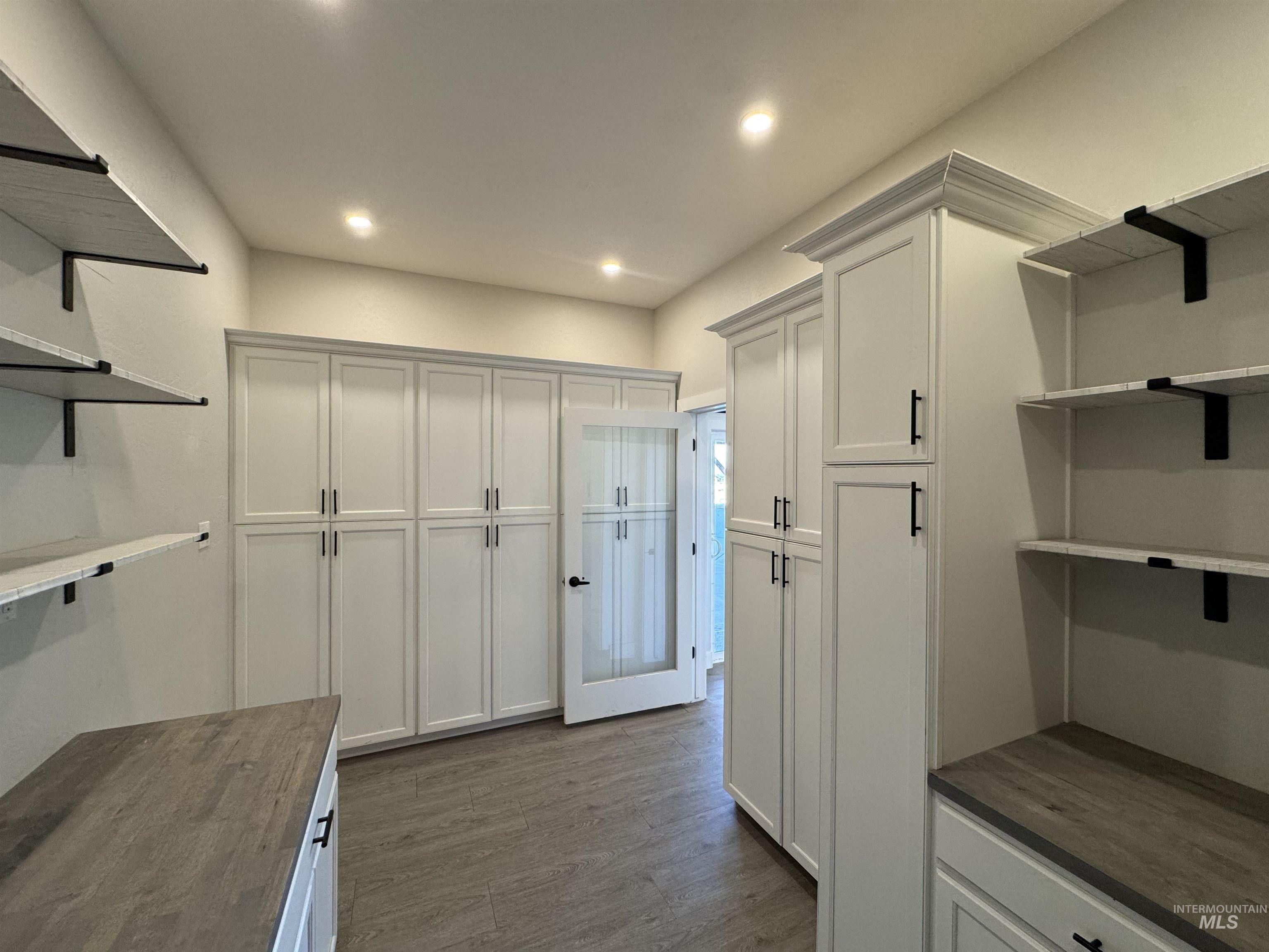 4038 N 3510 E, Kimberly, Idaho 83341, 5 Bedrooms, 4 Bathrooms, Residential For Sale, Price $1,520,200,MLS 98972505