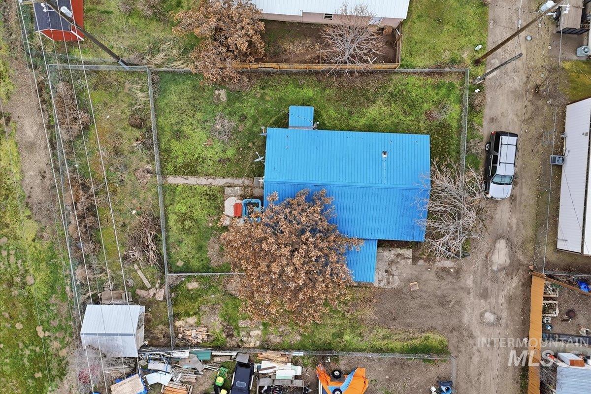 365 NE 4th st, Ontario, Oregon 97914, 3 Bedrooms, 2 Bathrooms, Residential For Sale, Price $99,900,MLS 98972506