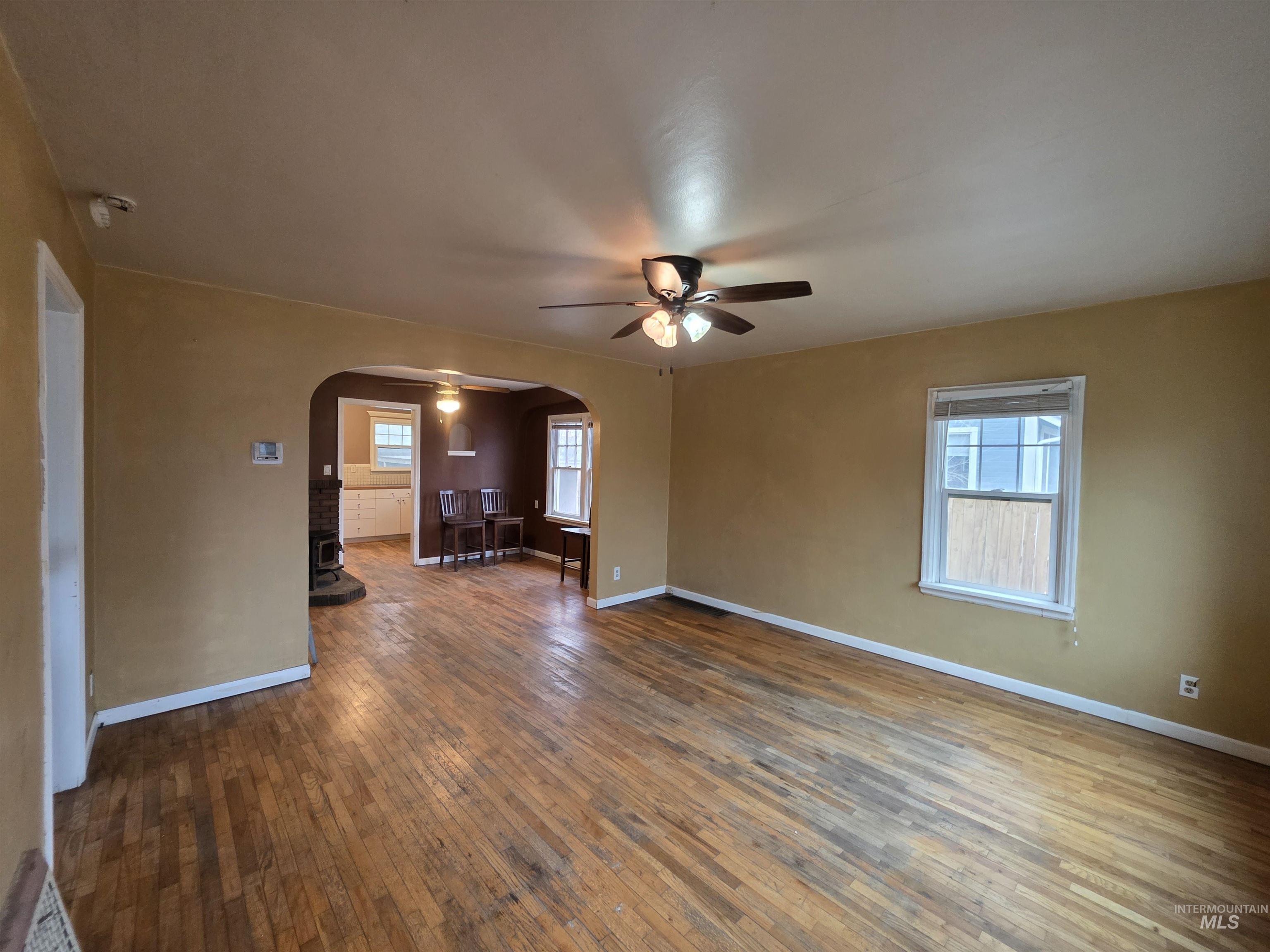 412 Maple Street, Nampa, Idaho 83686, 5 Bedrooms, 2 Bathrooms, Residential For Sale, Price $349,850,MLS 98972507