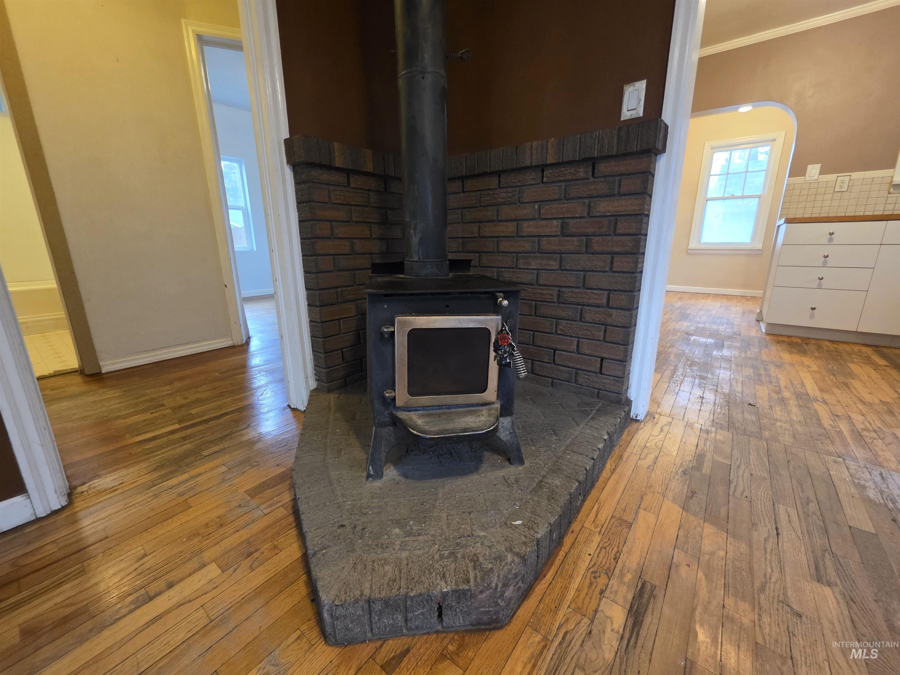 412 Maple Street, Nampa, Idaho 83686, 5 Bedrooms, 2 Bathrooms, Residential For Sale, Price $349,850,MLS 98972507