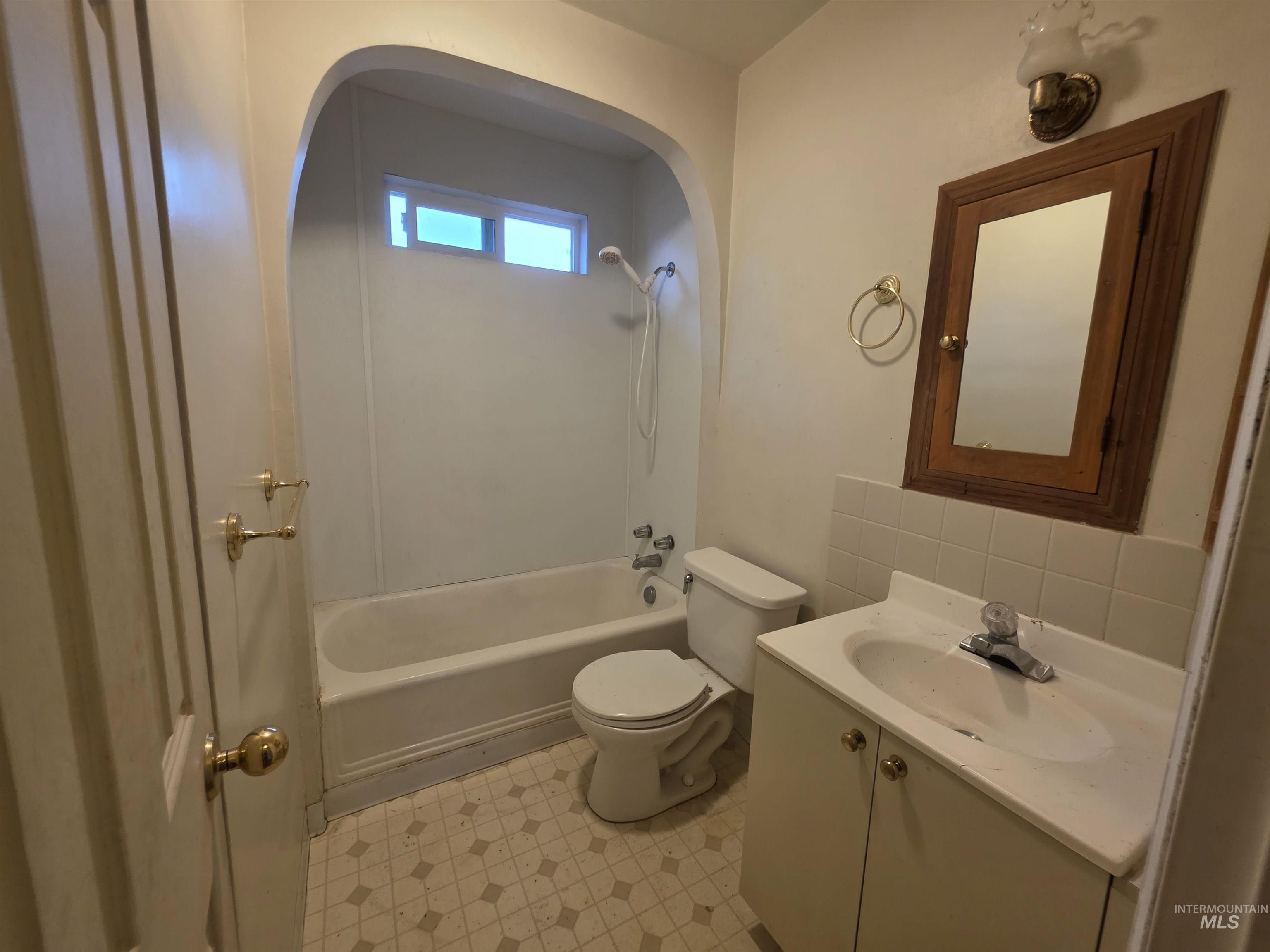 412 Maple Street, Nampa, Idaho 83686, 5 Bedrooms, 2 Bathrooms, Residential For Sale, Price $349,850,MLS 98972507