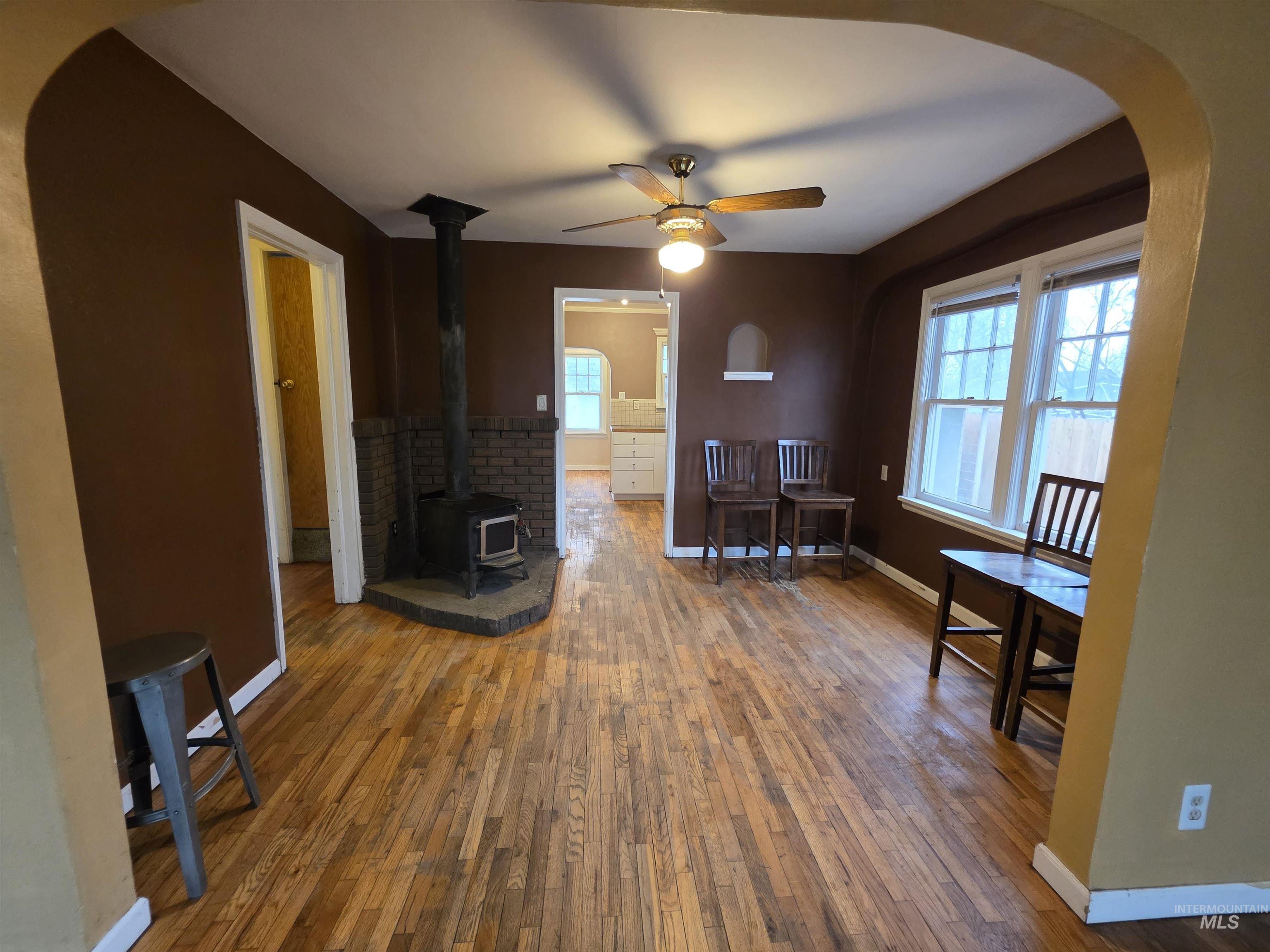 412 Maple Street, Nampa, Idaho 83686, 5 Bedrooms, 2 Bathrooms, Residential For Sale, Price $349,850,MLS 98972507