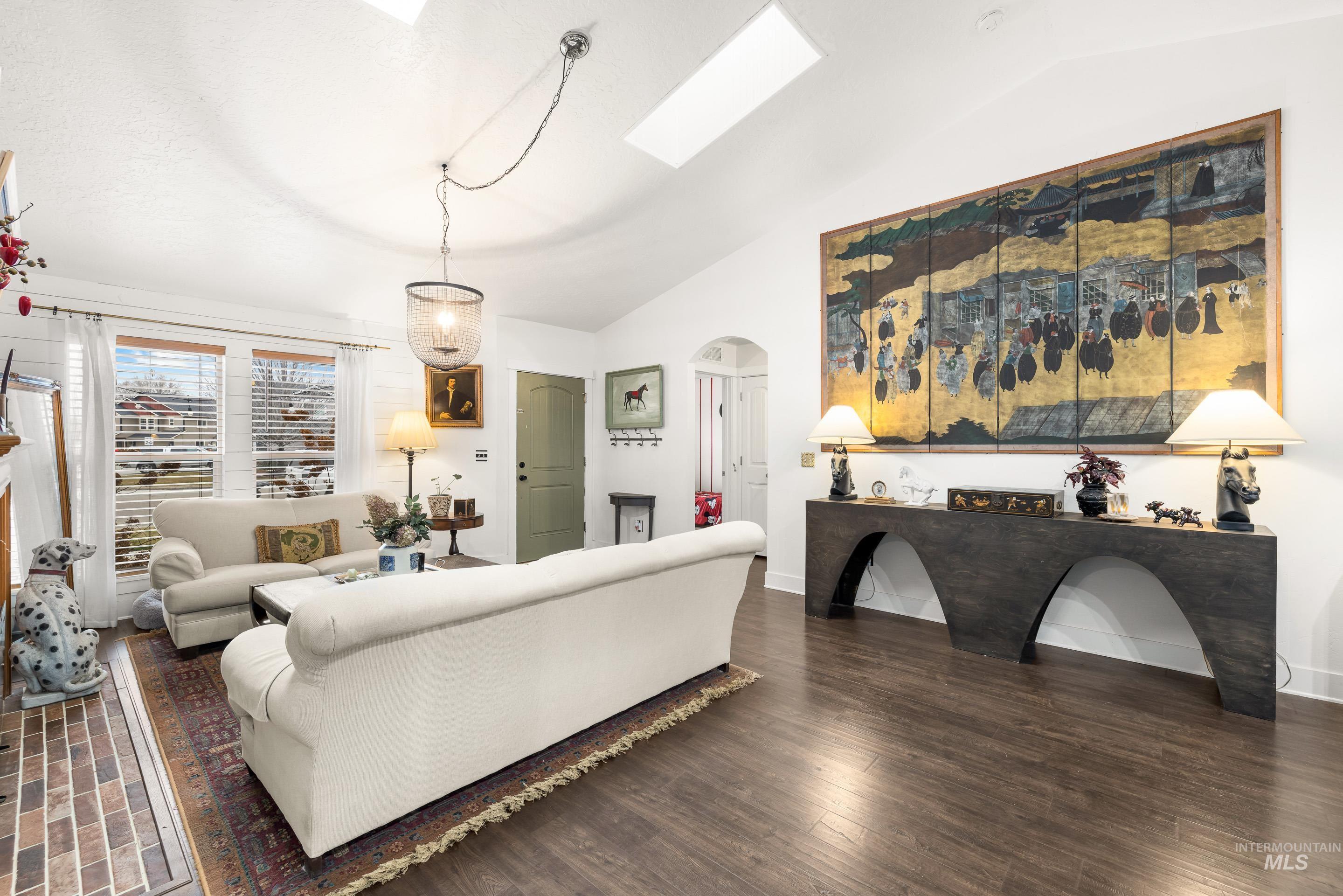 1001 Homestead Dr, Emmett, Idaho 83617, 4 Bedrooms, 2 Bathrooms, Residential For Sale, Price $405,000,MLS 98972509