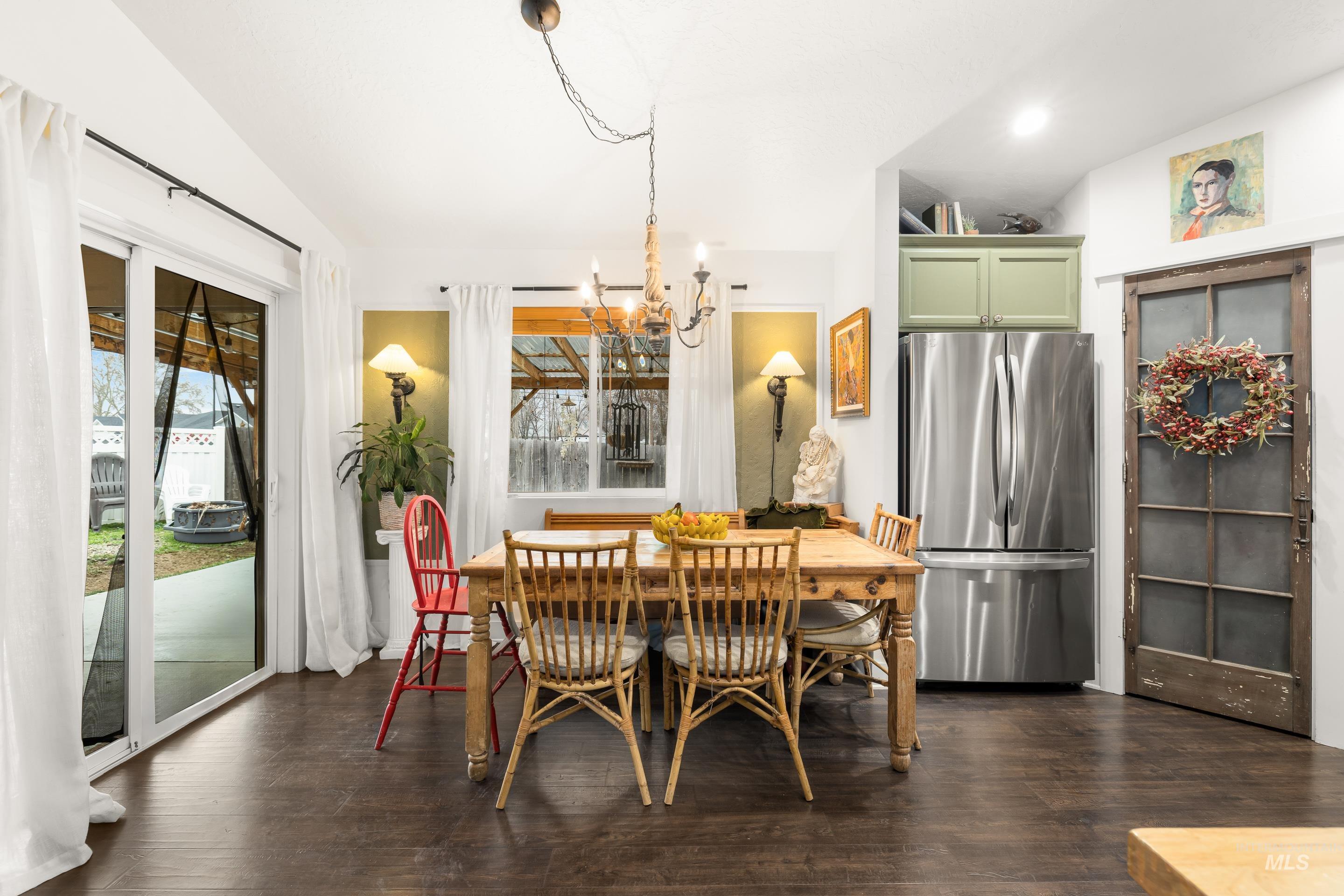 1001 Homestead Dr, Emmett, Idaho 83617, 4 Bedrooms, 2 Bathrooms, Residential For Sale, Price $405,000,MLS 98972509