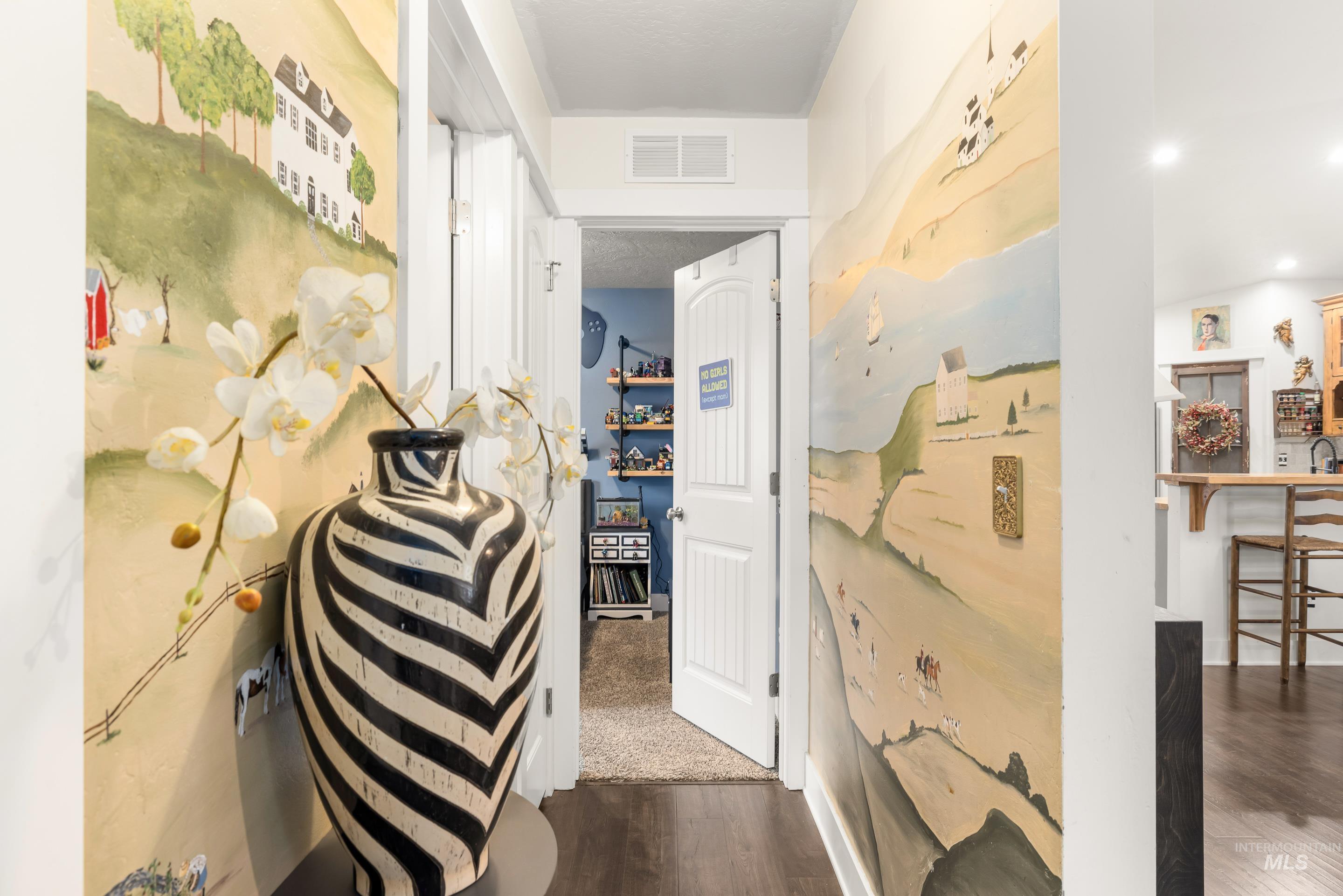 1001 Homestead Dr, Emmett, Idaho 83617, 4 Bedrooms, 2 Bathrooms, Residential For Sale, Price $405,000,MLS 98972509