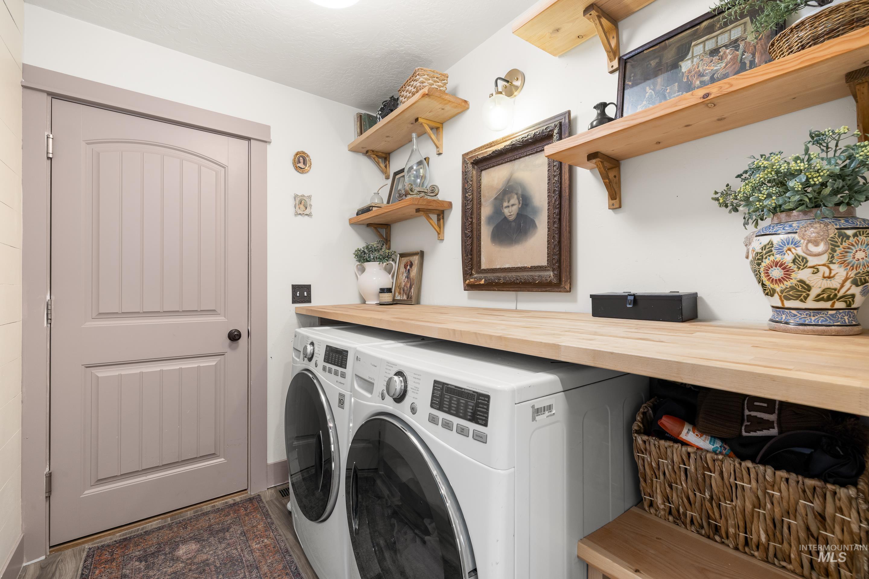 1001 Homestead Dr, Emmett, Idaho 83617, 4 Bedrooms, 2 Bathrooms, Residential For Sale, Price $405,000,MLS 98972509