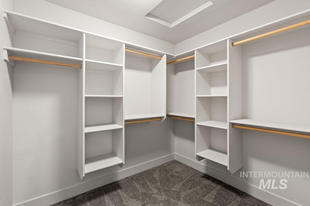 212 Broken Pine Ln, McCall, Idaho 83638, 3 Bedrooms, 3 Bathrooms, Residential For Sale, Price $539,900,MLS 98972510