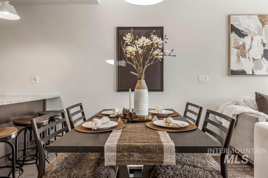 212 Broken Pine Ln, McCall, Idaho 83638, 3 Bedrooms, 3 Bathrooms, Residential For Sale, Price $539,900,MLS 98972510