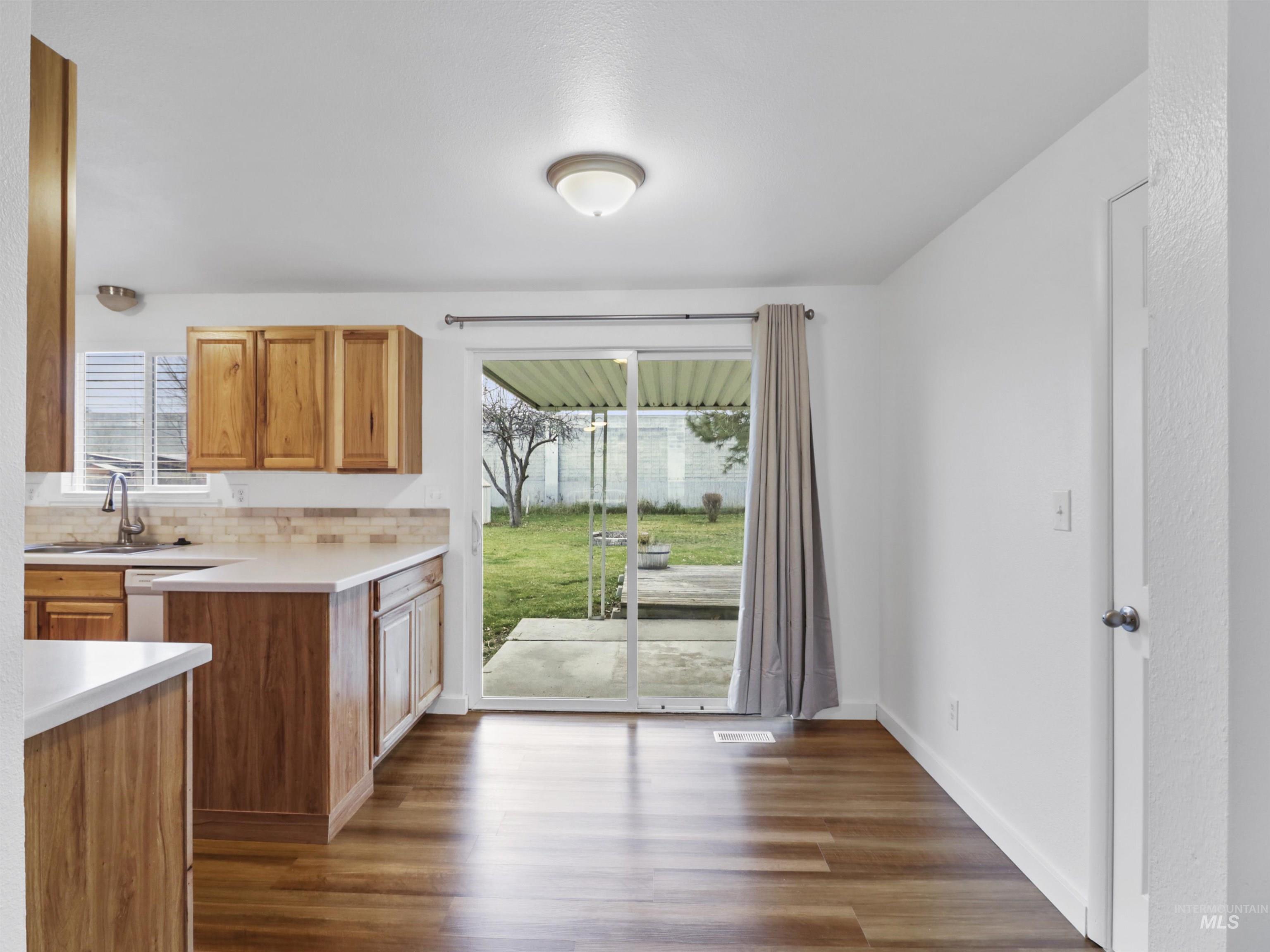 6739 W Grunder St., Boise, Idaho 83709, 3 Bedrooms, 1 Bathroom, Residential For Sale, Price $399,900,MLS 98972511