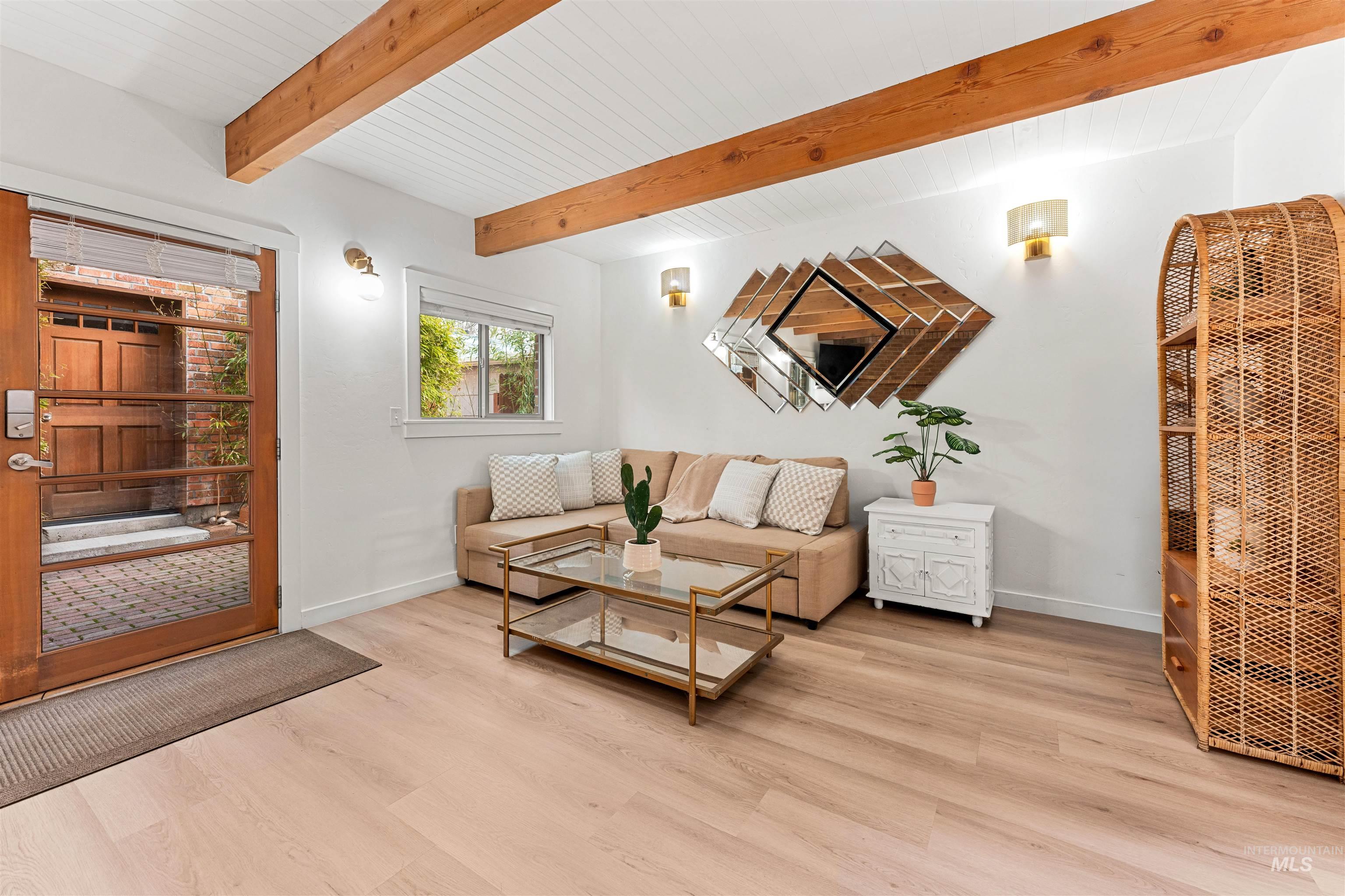 1526/1524 S Lincoln Ave, Boise, Idaho 83706, 4 Bedrooms, 3 Bathrooms, Residential Income For Sale, Price $1,199,000,MLS 98972512