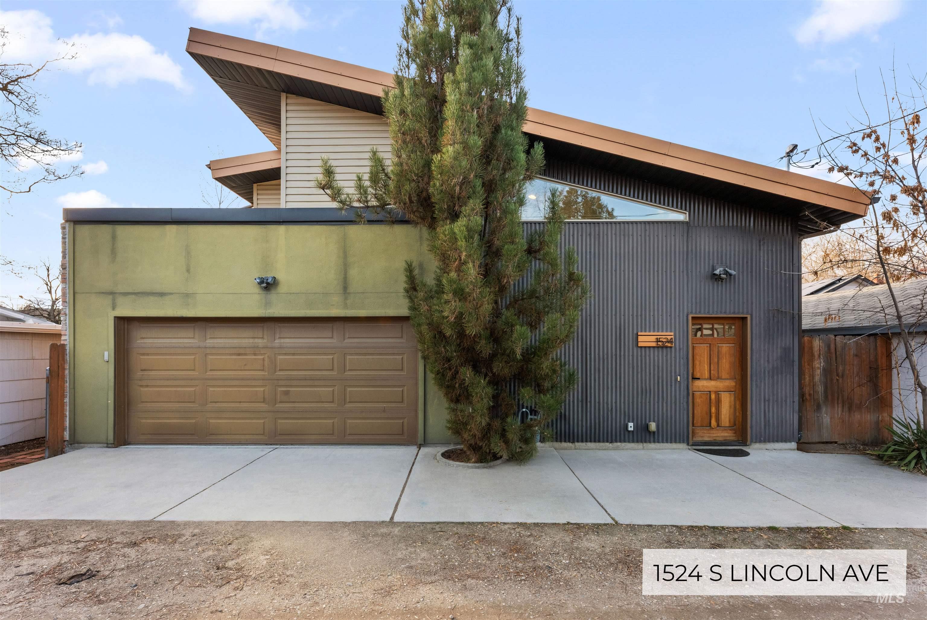 1526/1524 S Lincoln Ave, Boise, Idaho 83706, 4 Bedrooms, 3 Bathrooms, Residential Income For Sale, Price $1,199,000,MLS 98972512