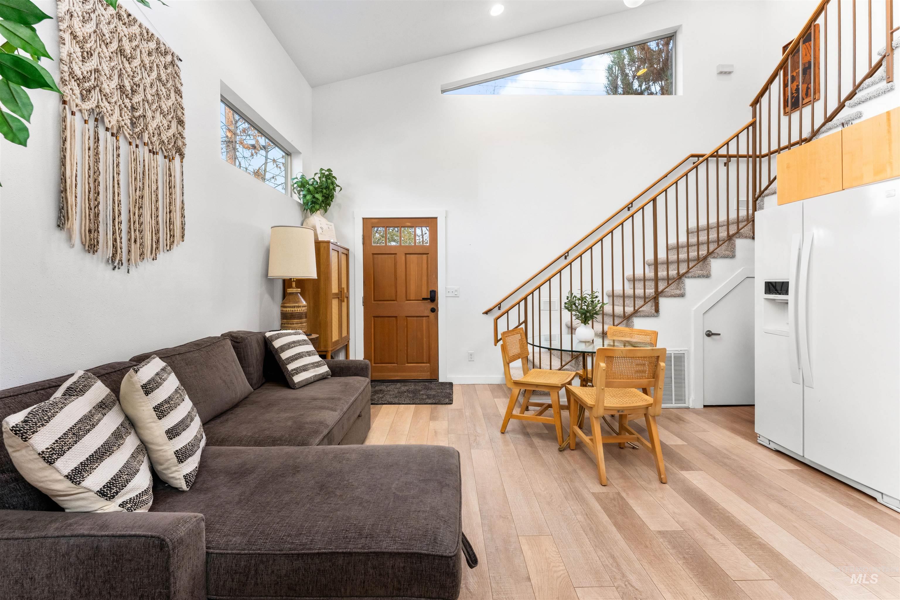 1526/1524 S Lincoln Ave, Boise, Idaho 83706, 4 Bedrooms, 3 Bathrooms, Residential Income For Sale, Price $1,199,000,MLS 98972512