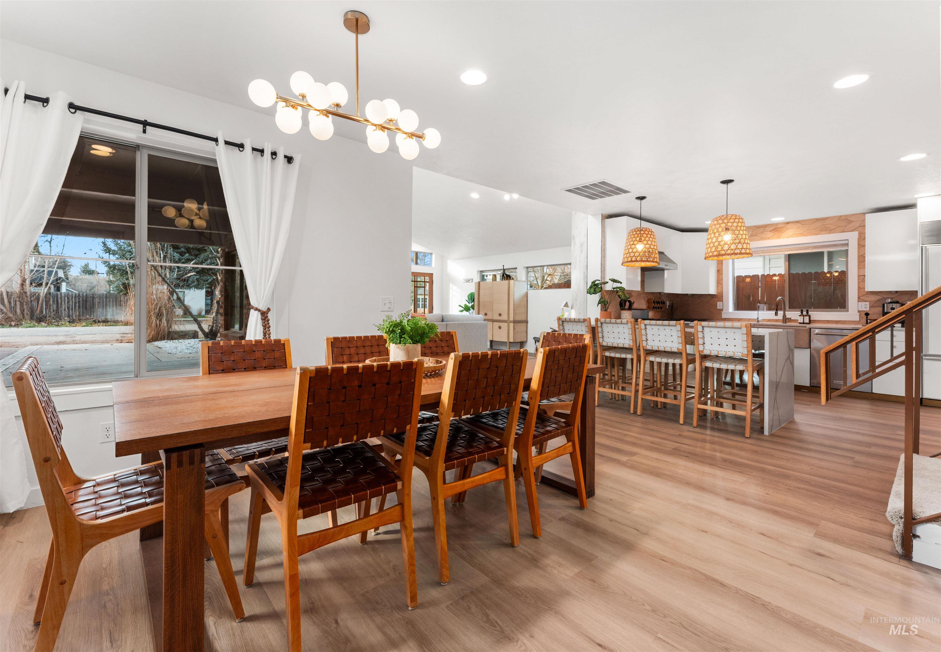 1526/1524 S Lincoln Ave, Boise, Idaho 83706, 4 Bedrooms, 3 Bathrooms, Residential Income For Sale, Price $1,199,000,MLS 98972512