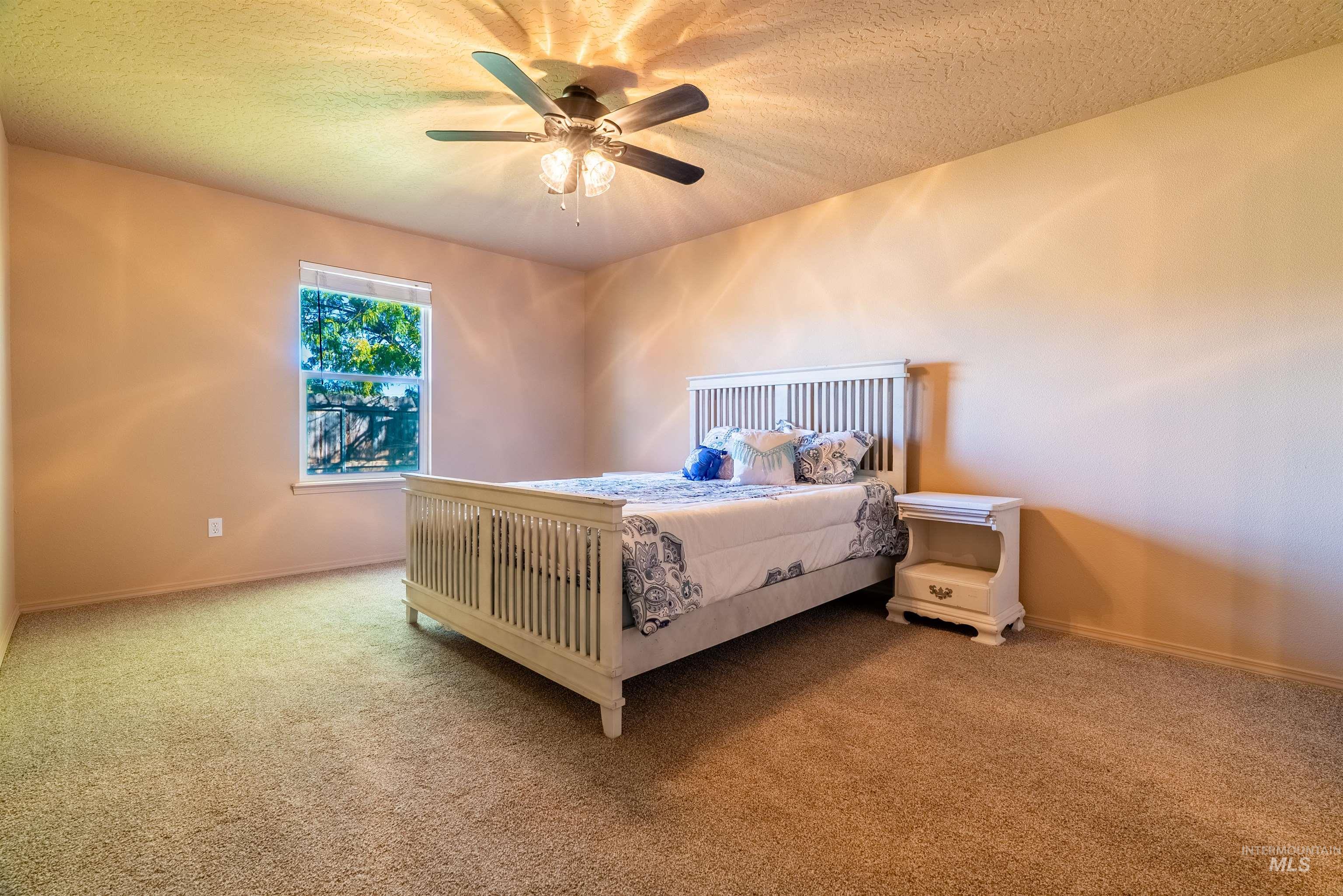 344 E Rose Lake Dr, Middleton, Idaho 83644, 3 Bedrooms, 2 Bathrooms, Residential For Sale, Price $395,000,MLS 98972515