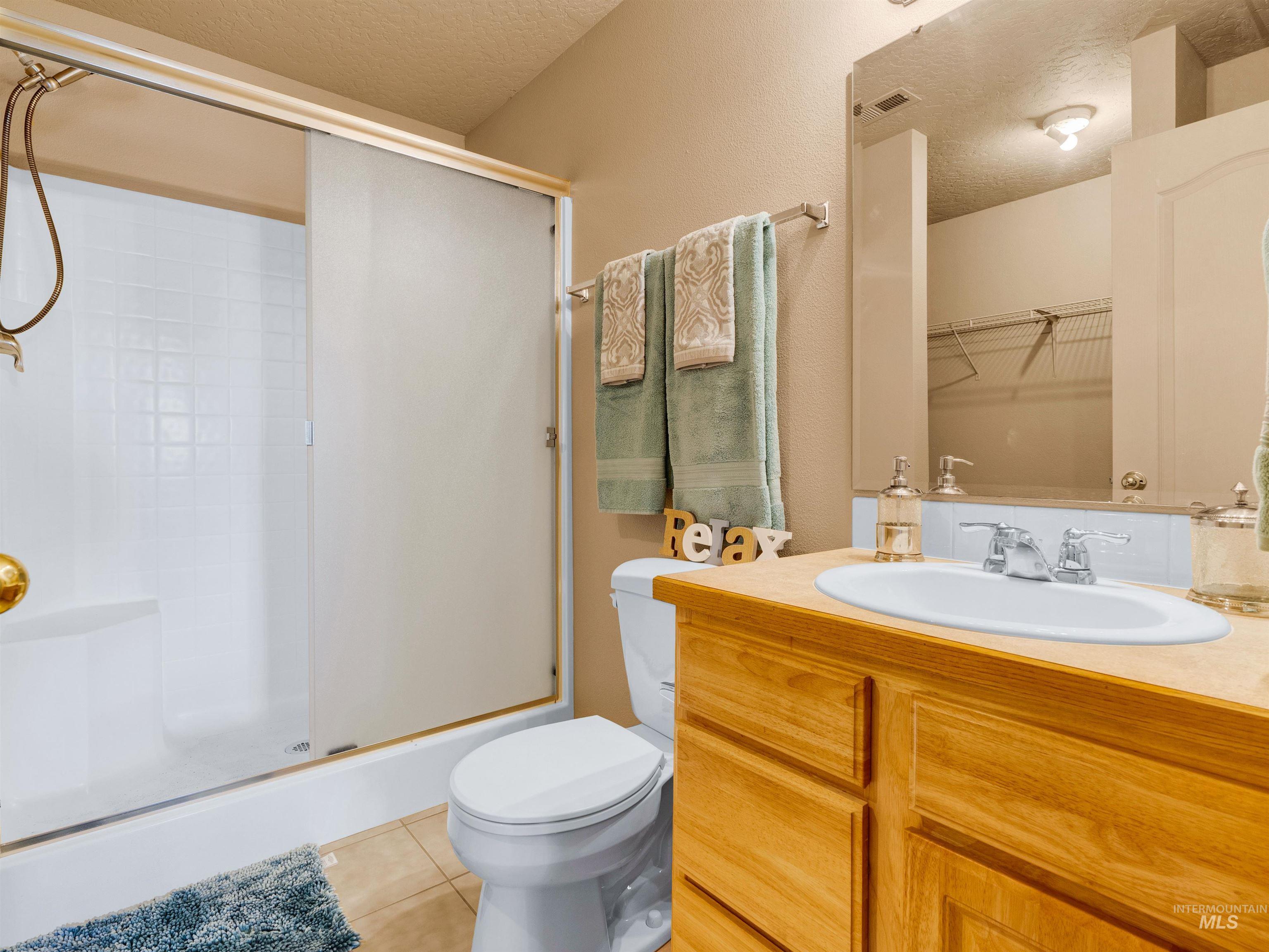 344 E Rose Lake Dr, Middleton, Idaho 83644, 3 Bedrooms, 2 Bathrooms, Residential For Sale, Price $395,000,MLS 98972515