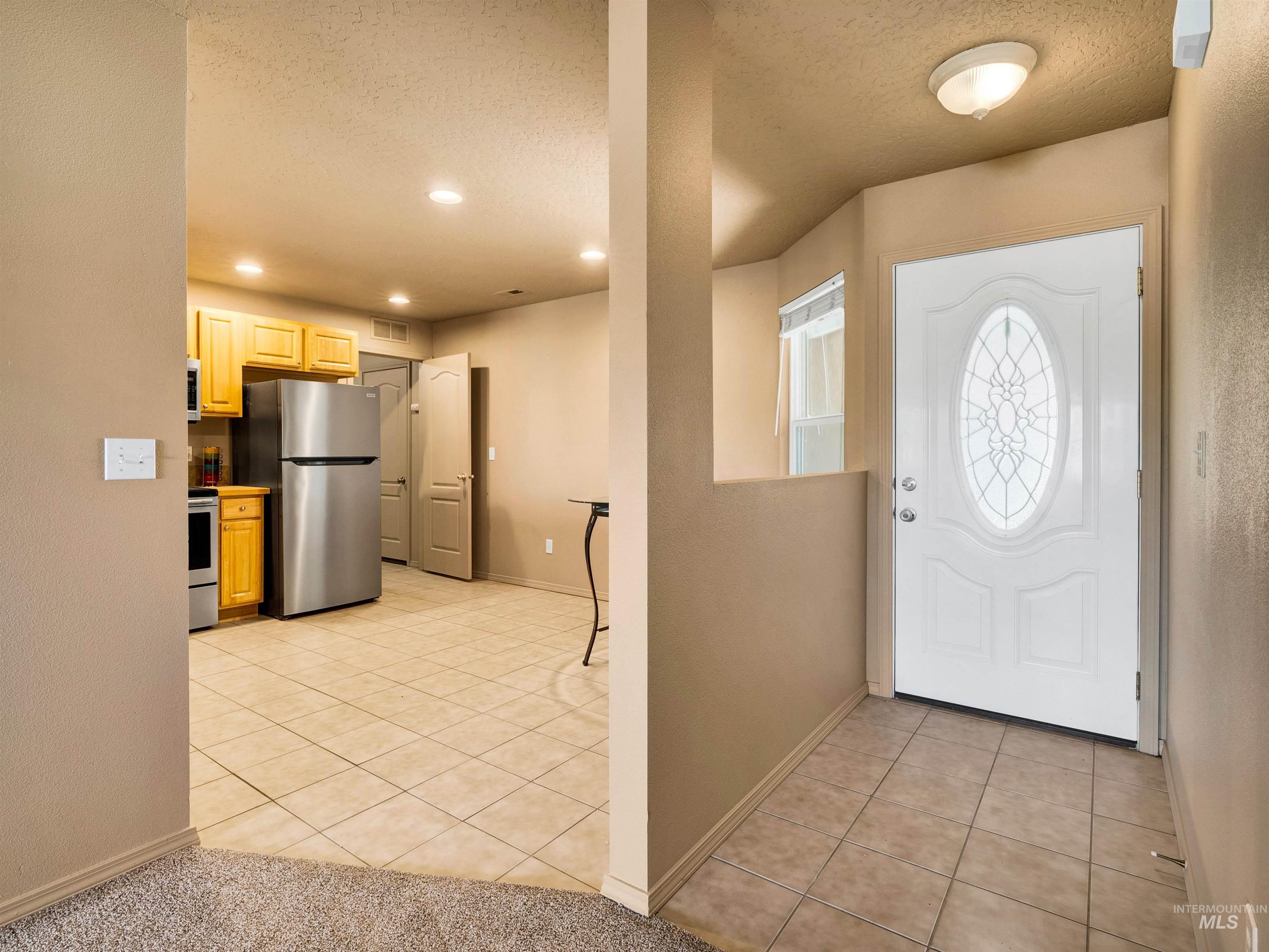 344 E Rose Lake Dr, Middleton, Idaho 83644, 3 Bedrooms, 2 Bathrooms, Residential For Sale, Price $395,000,MLS 98972515