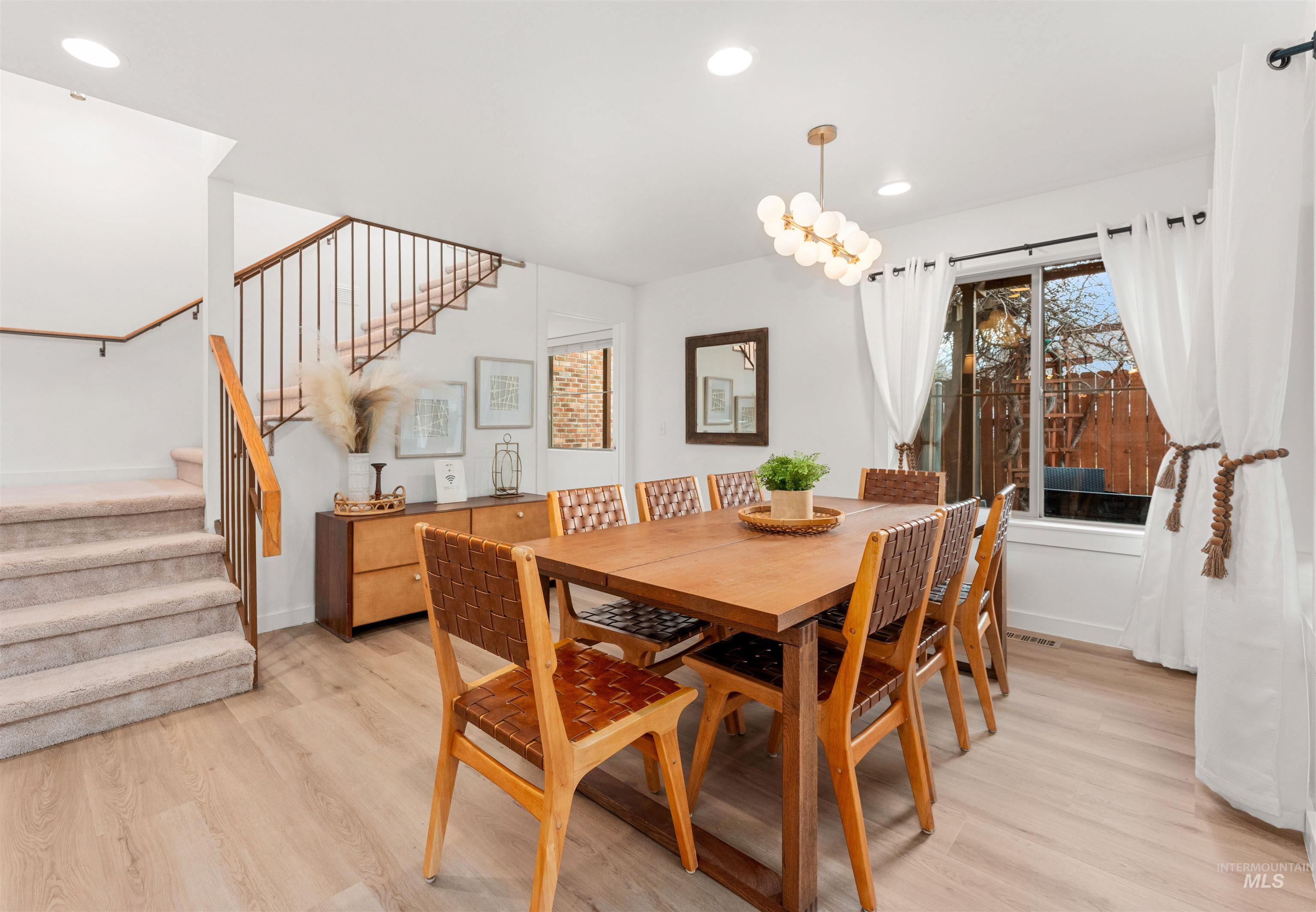 1526/1524 S Lincoln Ave, Boise, Idaho 83706, 5 Bedrooms, 4 Bathrooms, Residential For Sale, Price $1,199,000,MLS 98972516