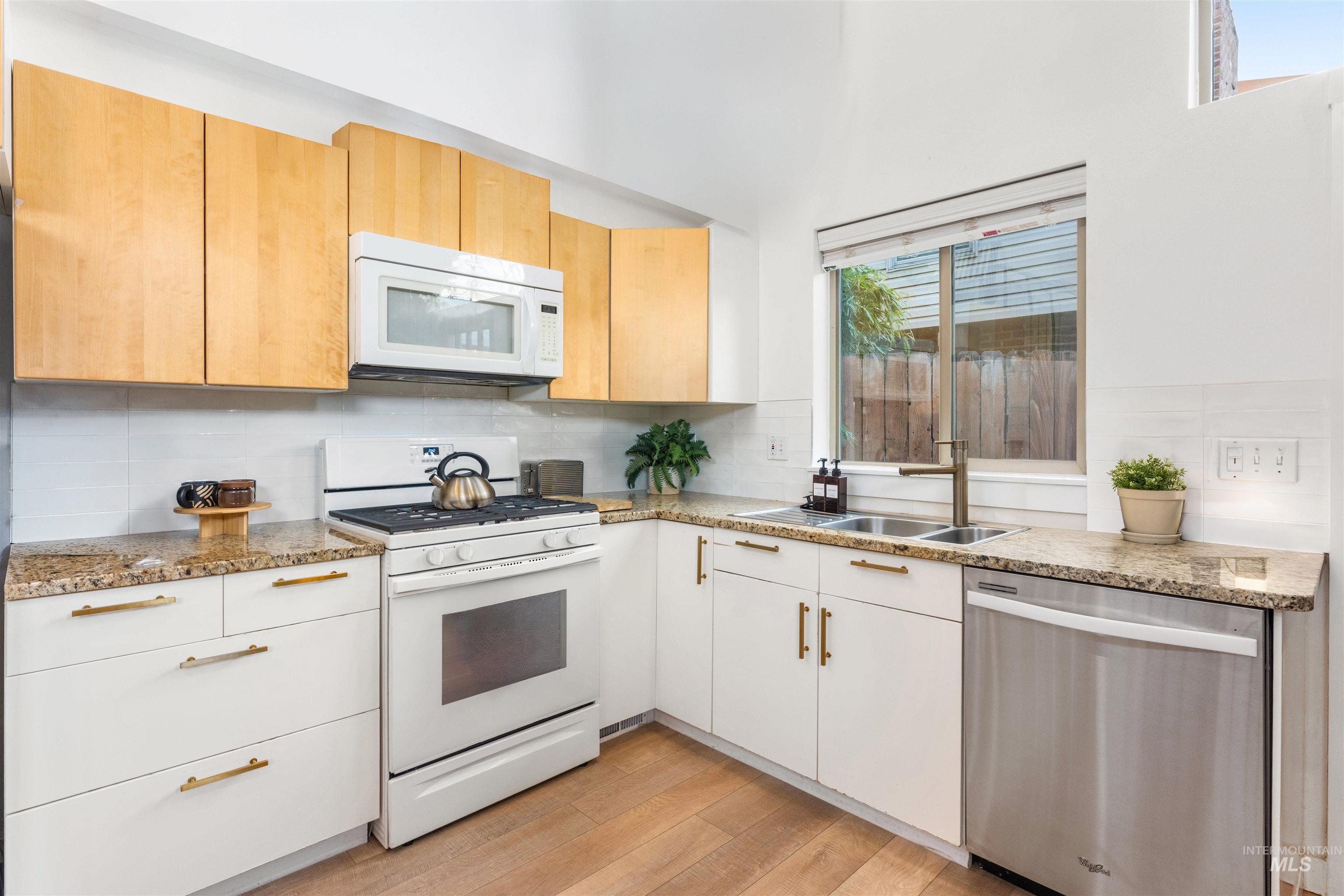 1526/1524 S Lincoln Ave, Boise, Idaho 83706, 5 Bedrooms, 4 Bathrooms, Residential For Sale, Price $1,199,000,MLS 98972516