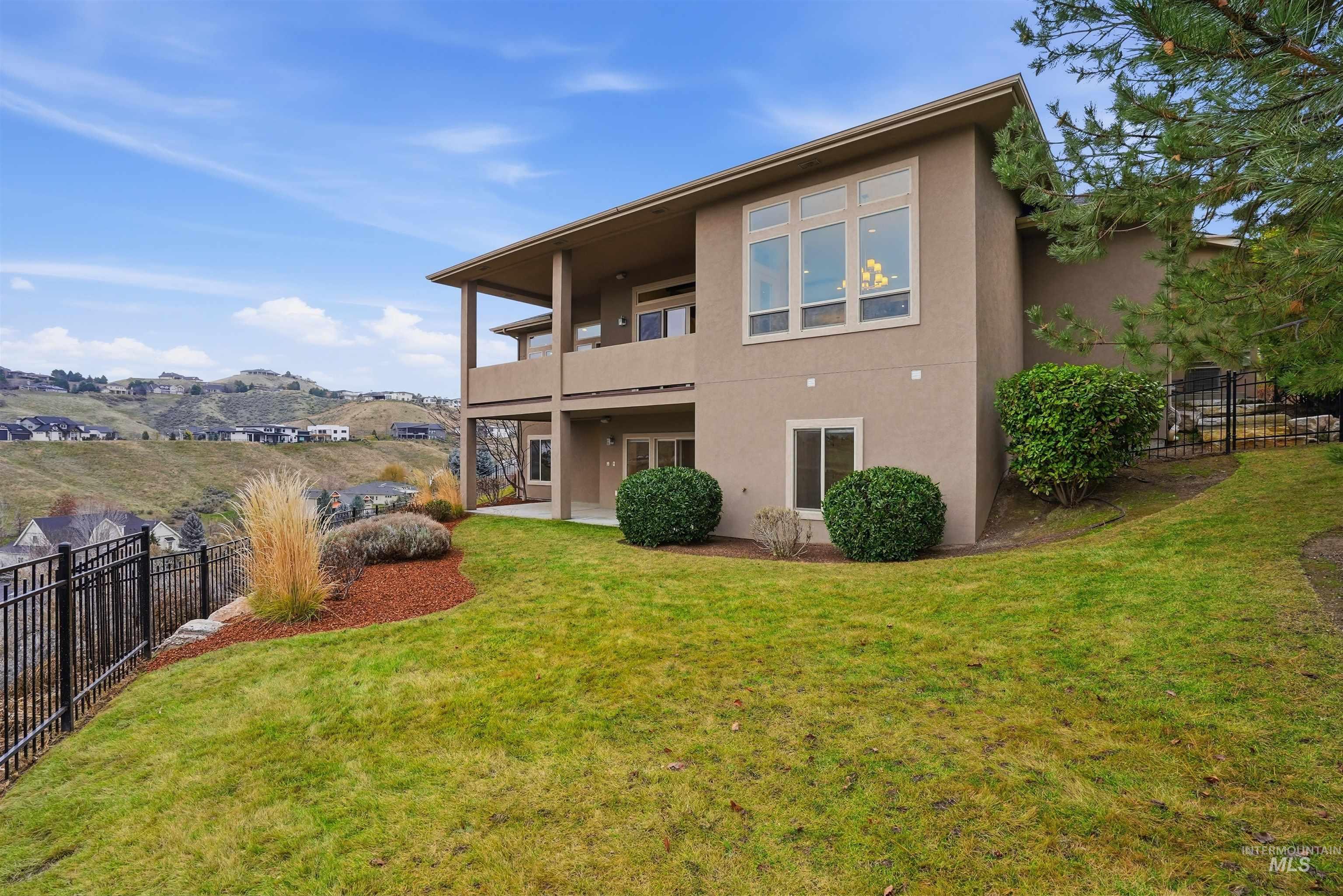 2272 W Winter Camp Dr, Boise, Idaho 83703, 5 Bedrooms, 3.5 Bathrooms, Residential For Sale, Price $1,285,000,MLS 98972517