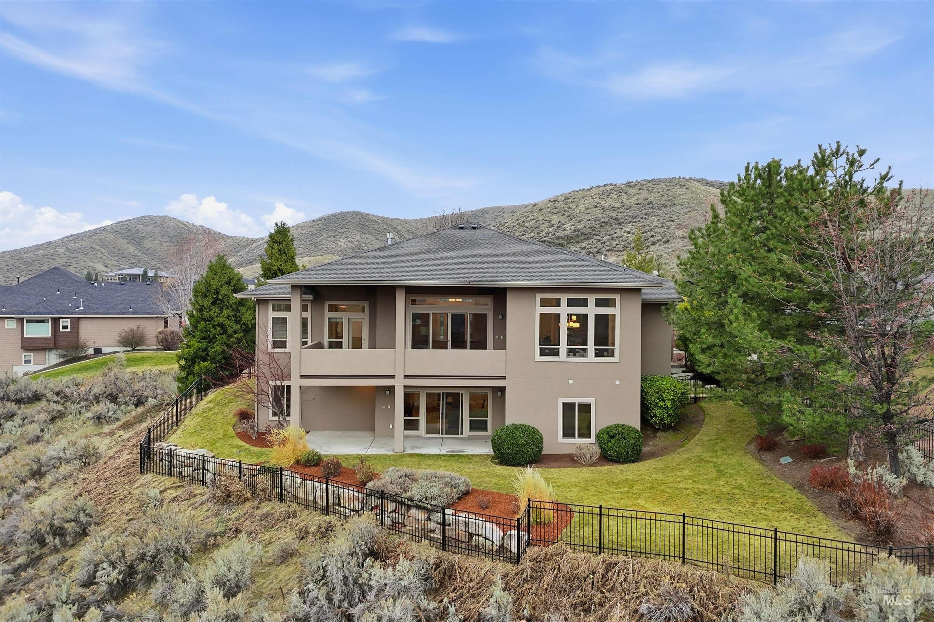 2272 W Winter Camp Dr, Boise, Idaho 83703, 5 Bedrooms, 3.5 Bathrooms, Residential For Sale, Price $1,285,000,MLS 98972517