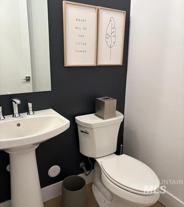 1217 E Lone Creek Dr, Eagle, Idaho 83616, 3 Bedrooms, 2.5 Bathrooms, Rental For Rent, Price $2,900,MLS 98972518