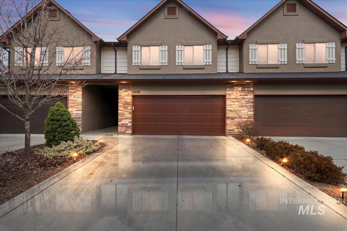 5076 N Alworth, Garden City, Idaho 83714, 3 Bedrooms, 2.5 Bathrooms, Residential For Sale, Price $418,500, 98972521