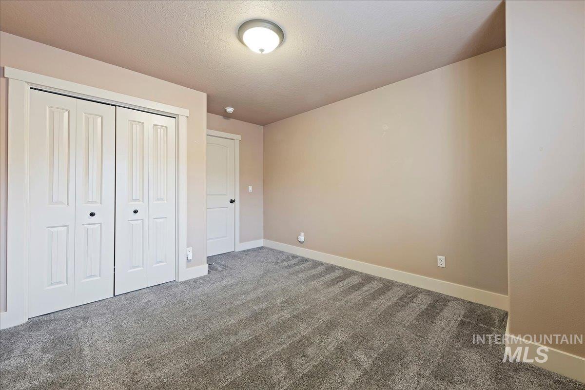 5076 N Alworth, Garden City, Idaho 83714, 3 Bedrooms, 2.5 Bathrooms, Residential For Sale, Price $425,000,MLS 98972521