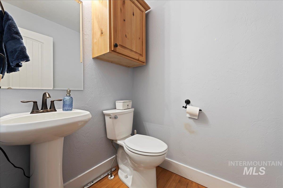 5076 N Alworth, Garden City, Idaho 83714, 3 Bedrooms, 2.5 Bathrooms, Residential For Sale, Price $425,000,MLS 98972521