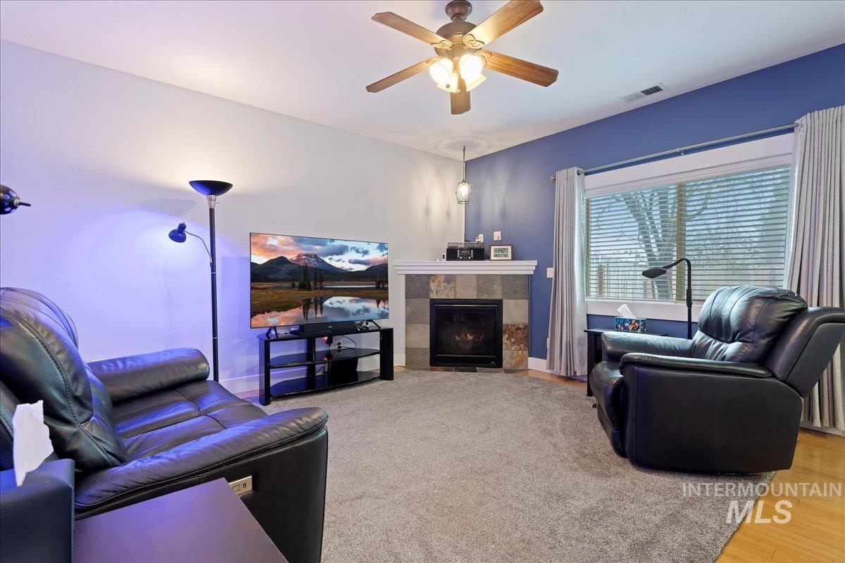 5076 N Alworth, Garden City, Idaho 83714, 3 Bedrooms, 2.5 Bathrooms, Residential For Sale, Price $425,000,MLS 98972521