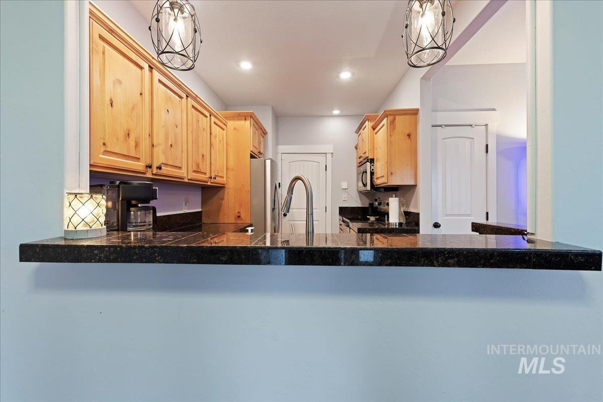 5076 N Alworth, Garden City, Idaho 83714, 3 Bedrooms, 2.5 Bathrooms, Residential For Sale, Price $425,000,MLS 98972521