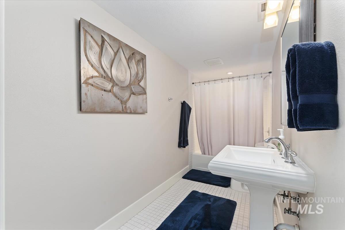 4814 W Roberts Rd, Boise, Idaho 83705, 5 Bedrooms, 4 Bathrooms, Residential For Sale, Price $1,799,900,MLS 98972522