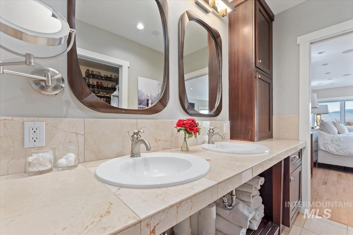 4814 W Roberts Rd, Boise, Idaho 83705, 5 Bedrooms, 4 Bathrooms, Residential For Sale, Price $1,699,000,MLS 98972522