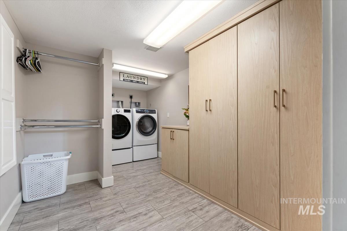 4814 W Roberts Rd, Boise, Idaho 83705, 5 Bedrooms, 4 Bathrooms, Residential For Sale, Price $1,799,900,MLS 98972522