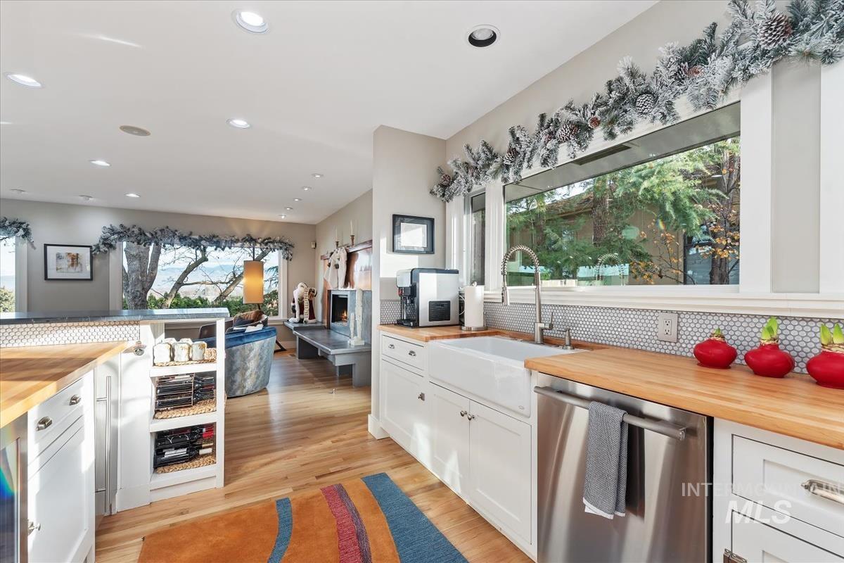 4814 W Roberts Rd, Boise, Idaho 83705, 5 Bedrooms, 4 Bathrooms, Residential For Sale, Price $1,799,900,MLS 98972522