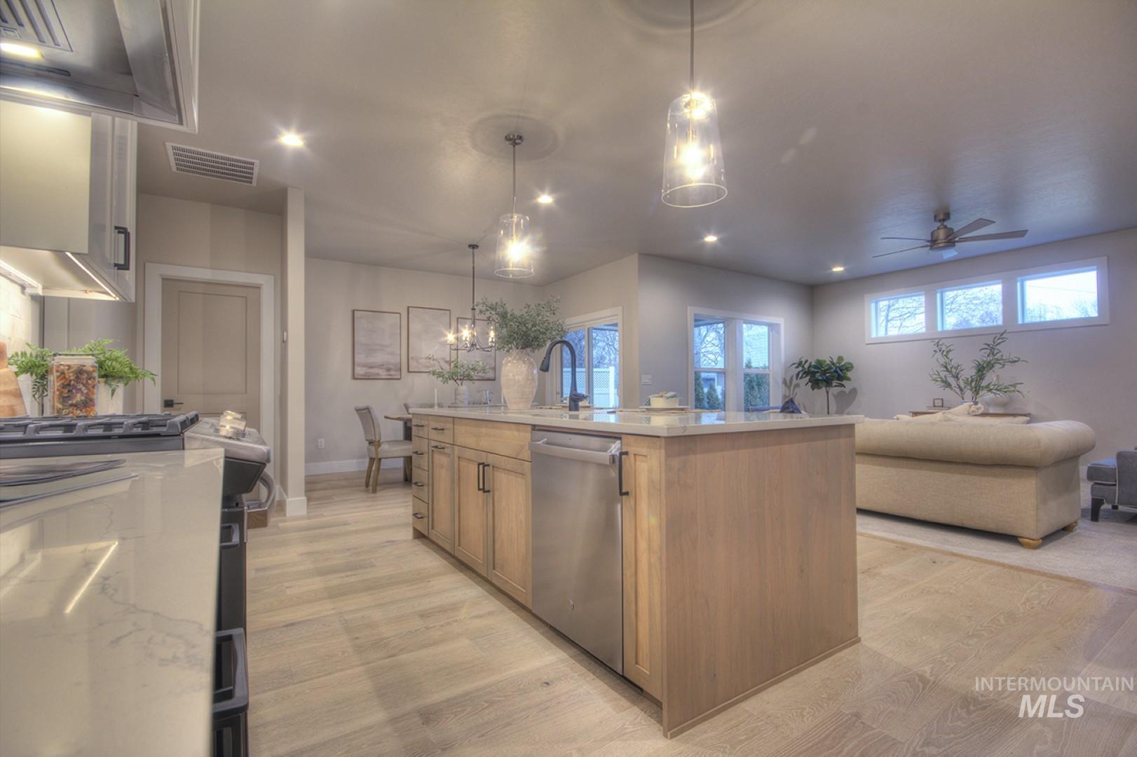 1469 N Parkshire Way, Meridian, Idaho 83642, 3 Bedrooms, 2 Bathrooms, Residential For Sale, Price $563,700,MLS 98972523