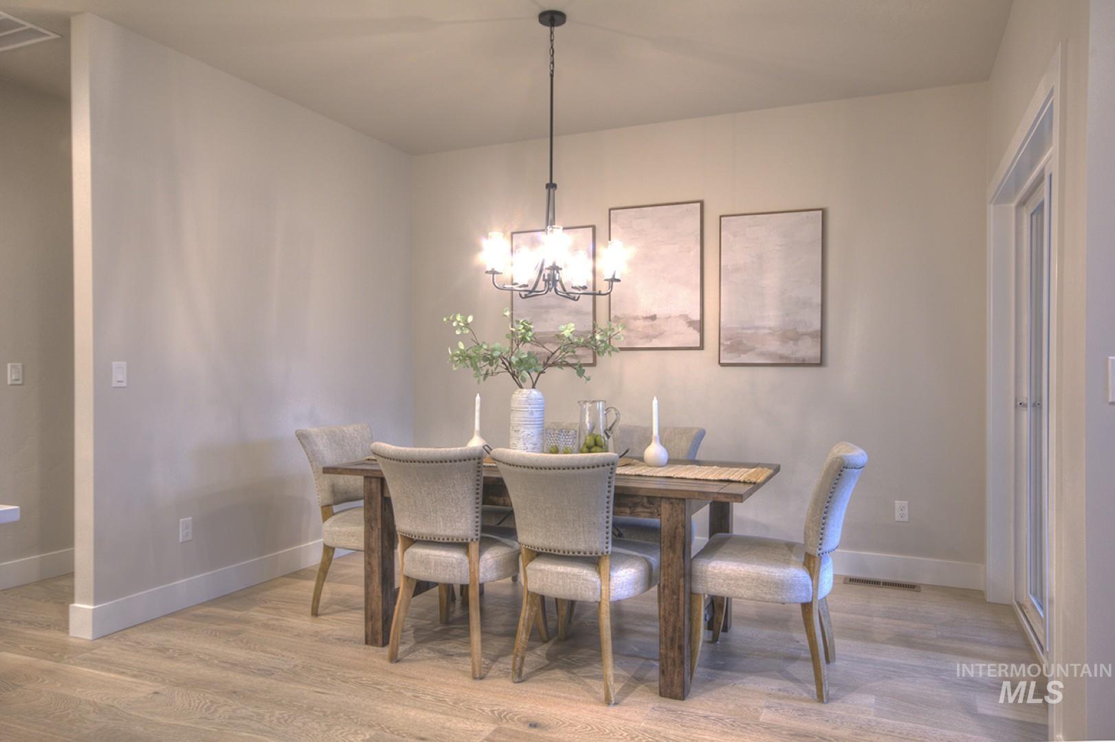 1469 N Parkshire Way, Meridian, Idaho 83642, 3 Bedrooms, 2 Bathrooms, Residential For Sale, Price $563,700,MLS 98972523