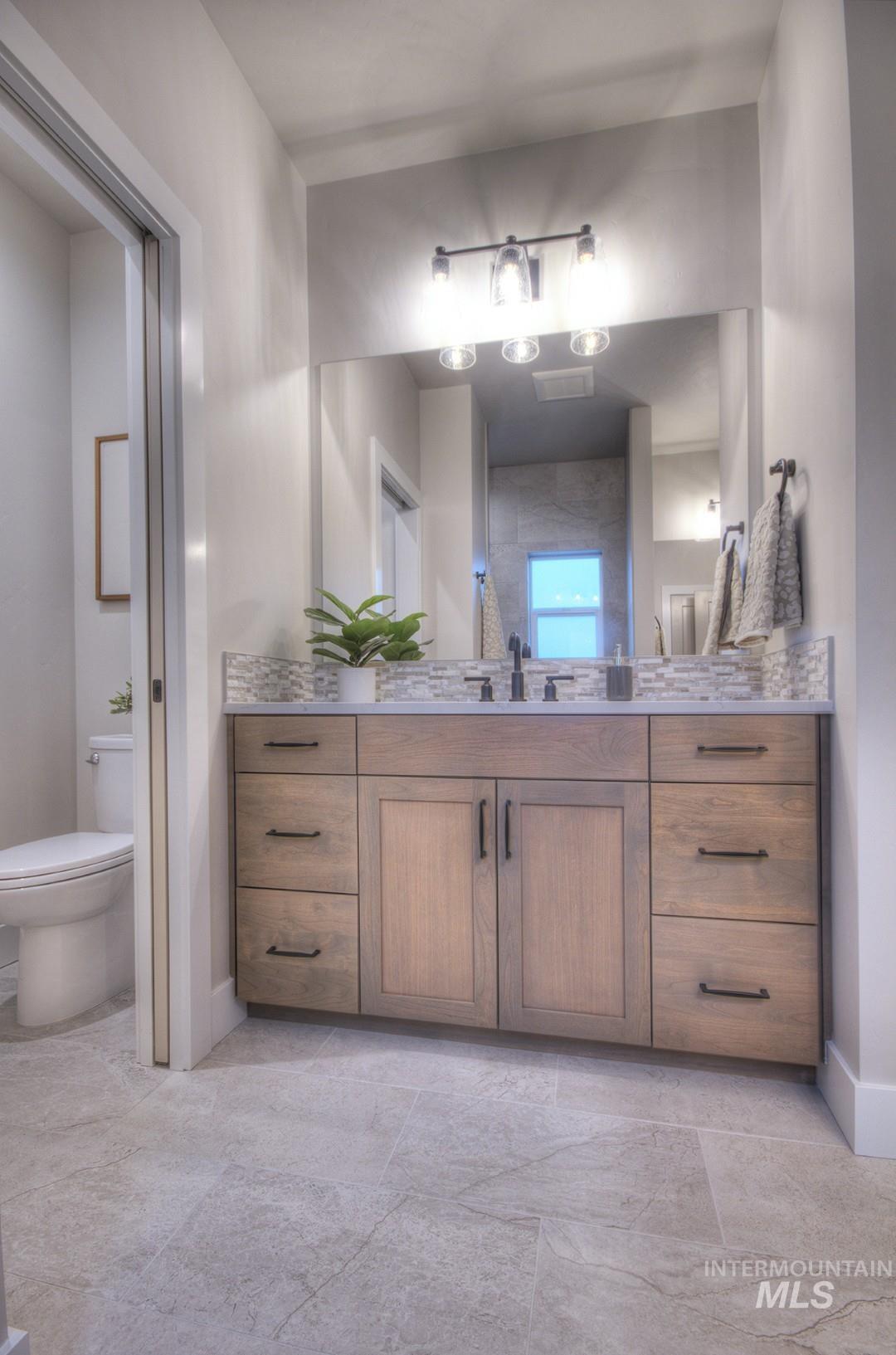 1469 N Parkshire Way, Meridian, Idaho 83642, 3 Bedrooms, 2 Bathrooms, Residential For Sale, Price $563,700,MLS 98972523