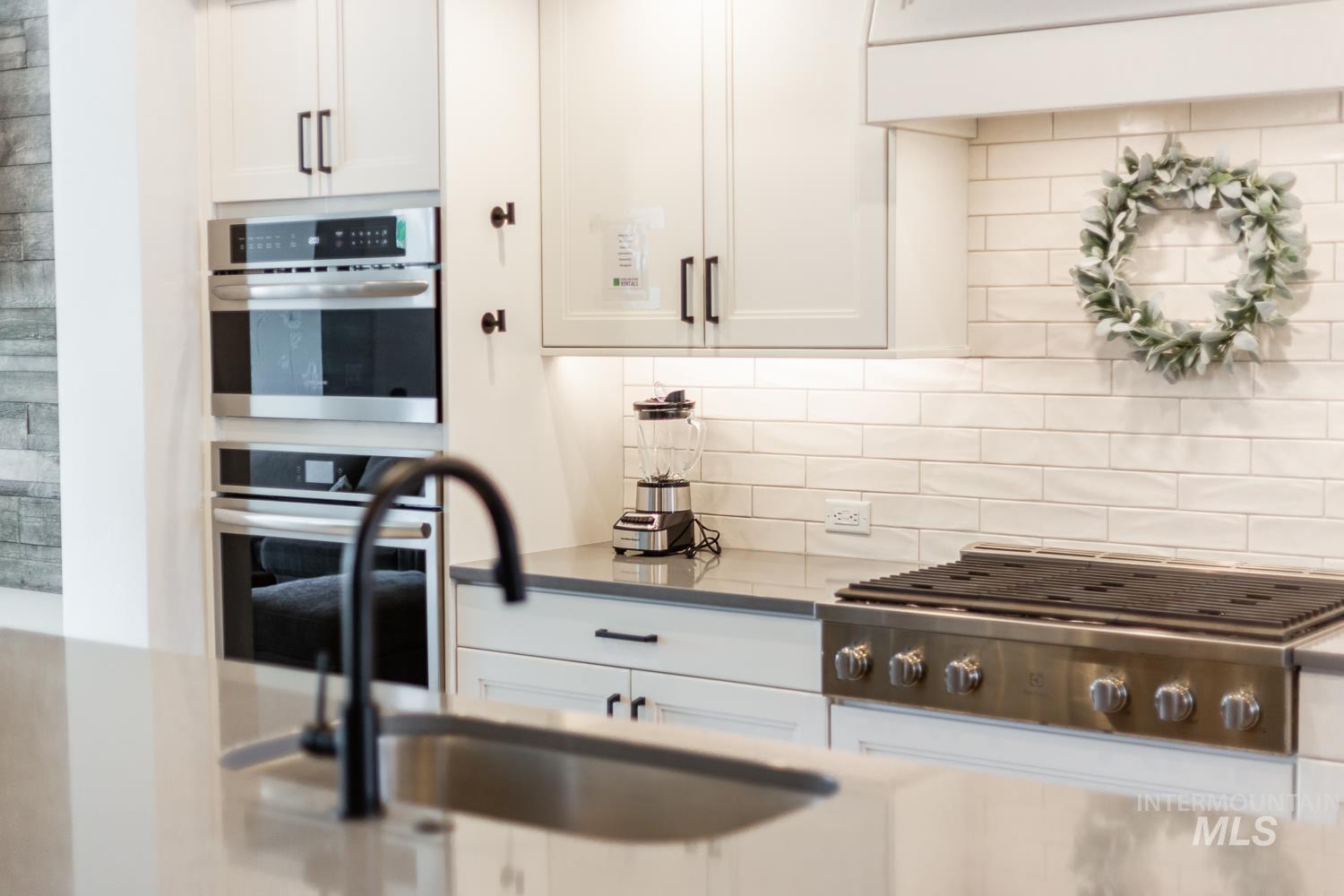 3321 S Hopes Well Way, Boise, Idaho 83716, 3 Bedrooms, 2.5 Bathrooms, Residential For Sale, Price $675,000,MLS 98972524