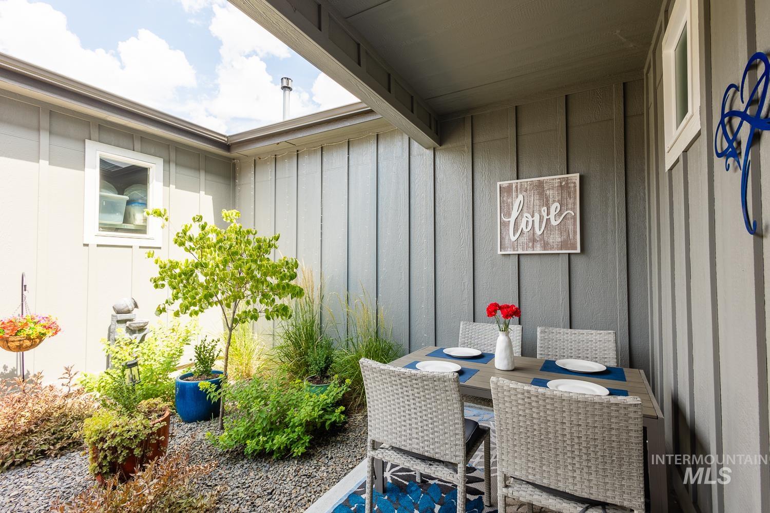 3321 S Hopes Well Way, Boise, Idaho 83716, 3 Bedrooms, 2.5 Bathrooms, Residential For Sale, Price $675,000,MLS 98972524