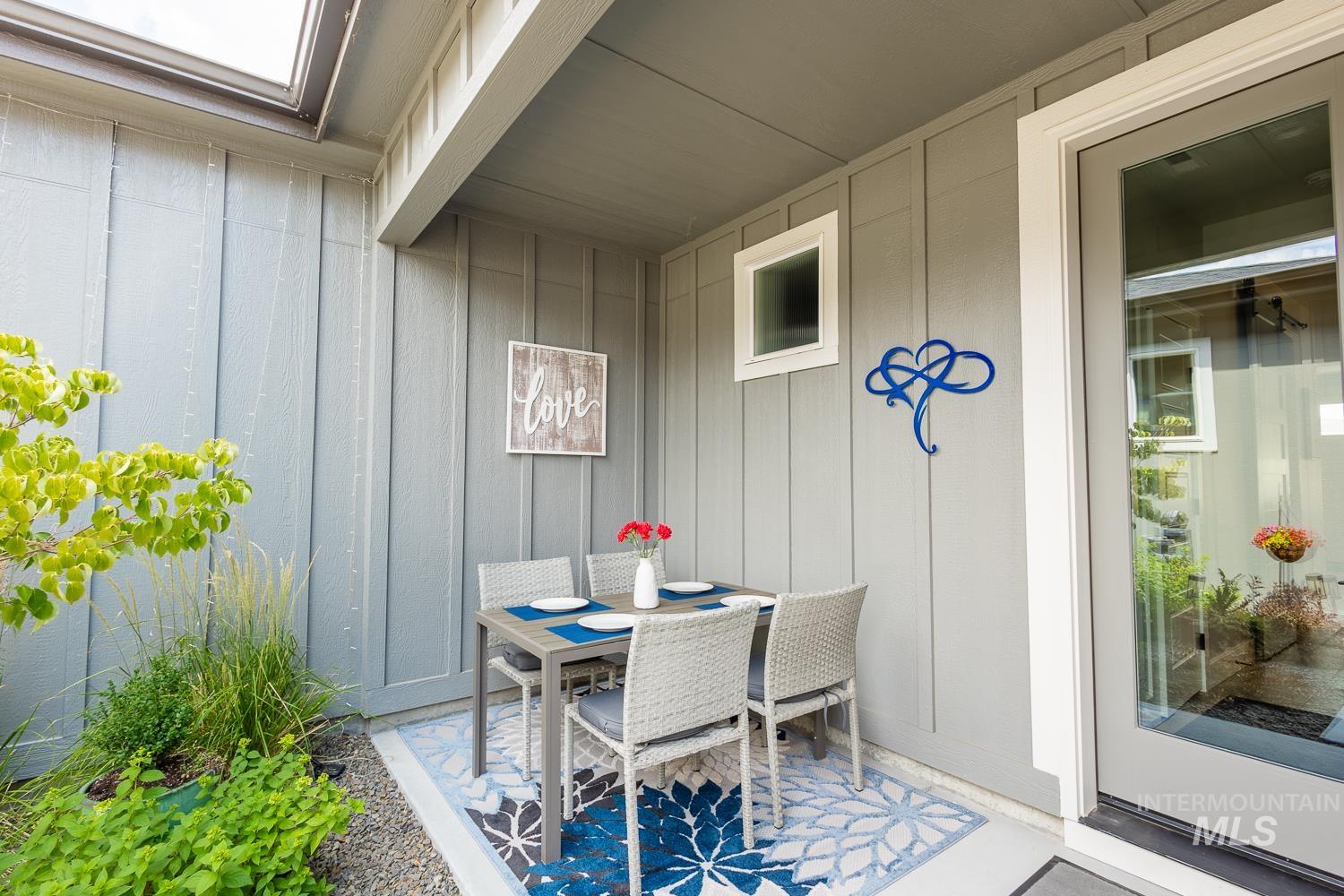 3321 S Hopes Well Way, Boise, Idaho 83716, 3 Bedrooms, 2.5 Bathrooms, Residential For Sale, Price $675,000,MLS 98972524