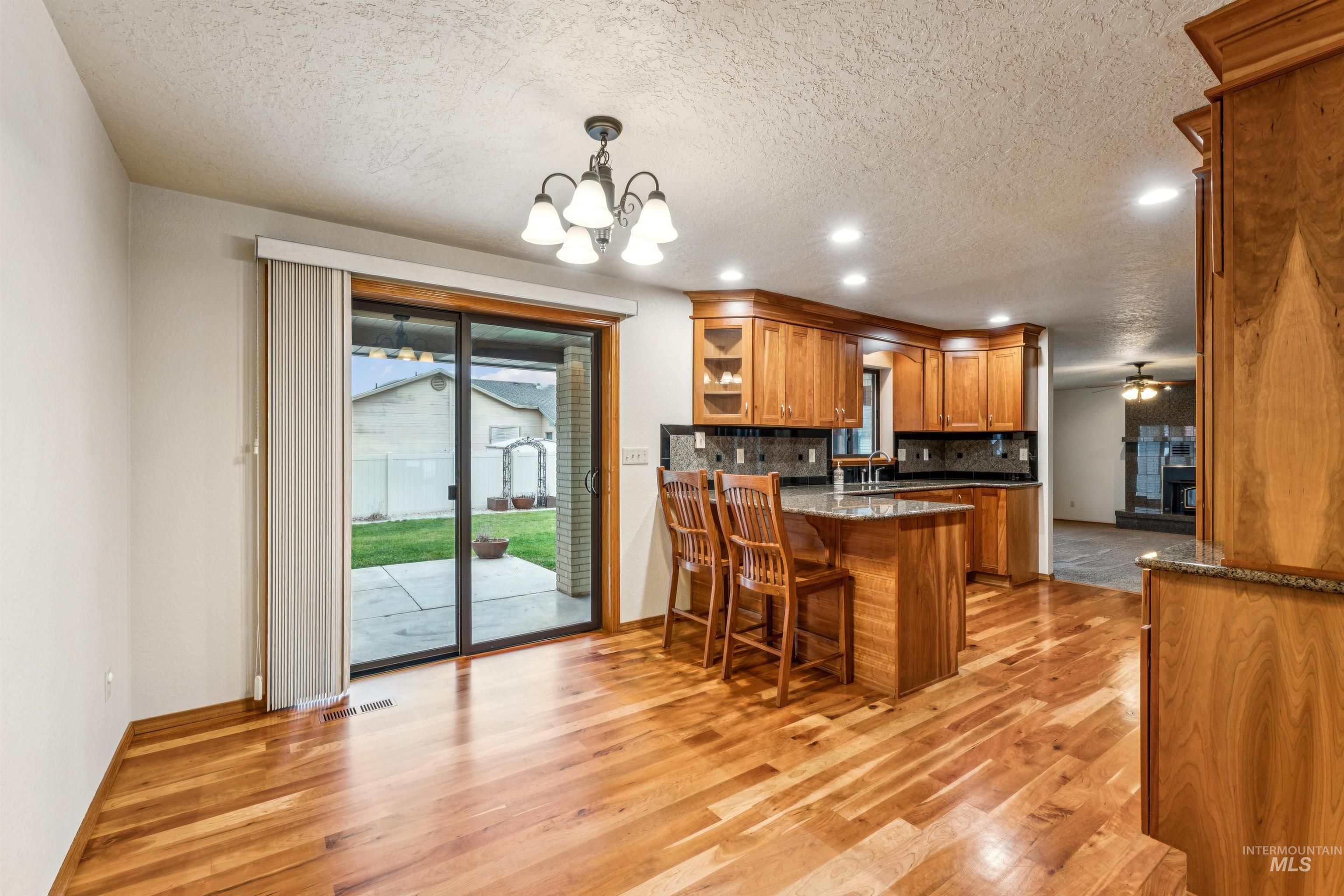 2421 Airport Ave., Caldwell, Idaho 83605, 3 Bedrooms, 2.5 Bathrooms, Residential For Sale, Price $465,000,MLS 98972526