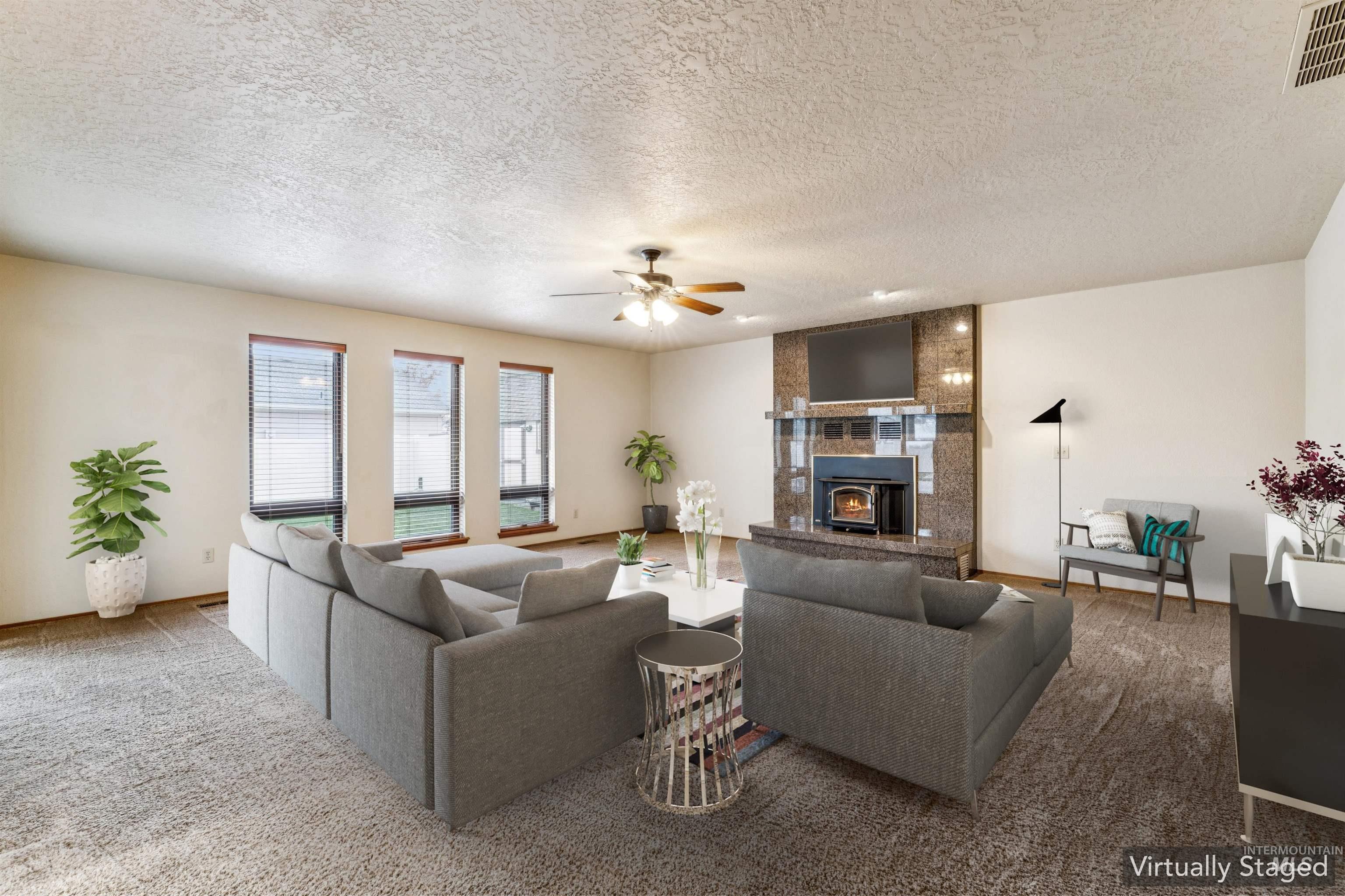 2421 Airport Ave., Caldwell, Idaho 83605, 3 Bedrooms, 2.5 Bathrooms, Residential For Sale, Price $465,000,MLS 98972526