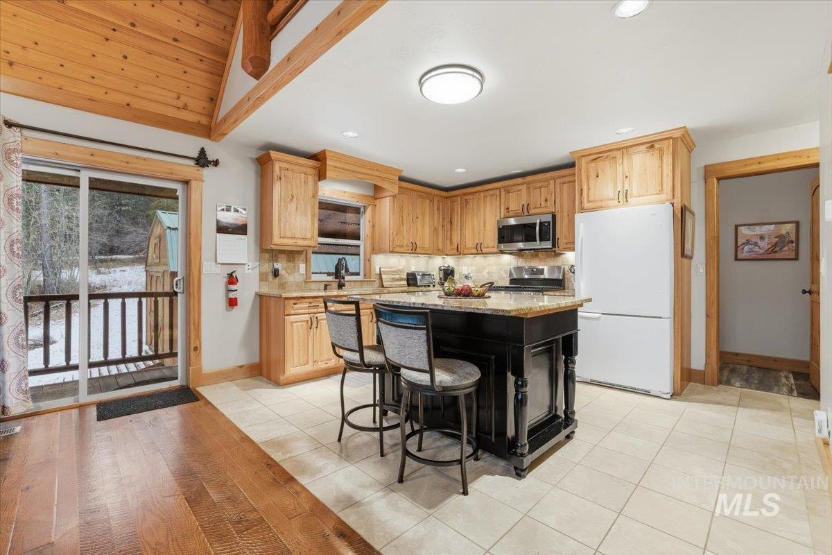 20 Valley High Rd, Garden Valley, Idaho 83622, 2 Bedrooms, 2 Bathrooms, Residential For Sale, Price $619,000,MLS 98972527