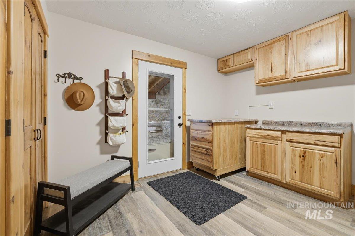 20 Valley High Rd, Garden Valley, Idaho 83622, 2 Bedrooms, 2 Bathrooms, Residential For Sale, Price $619,000,MLS 98972527