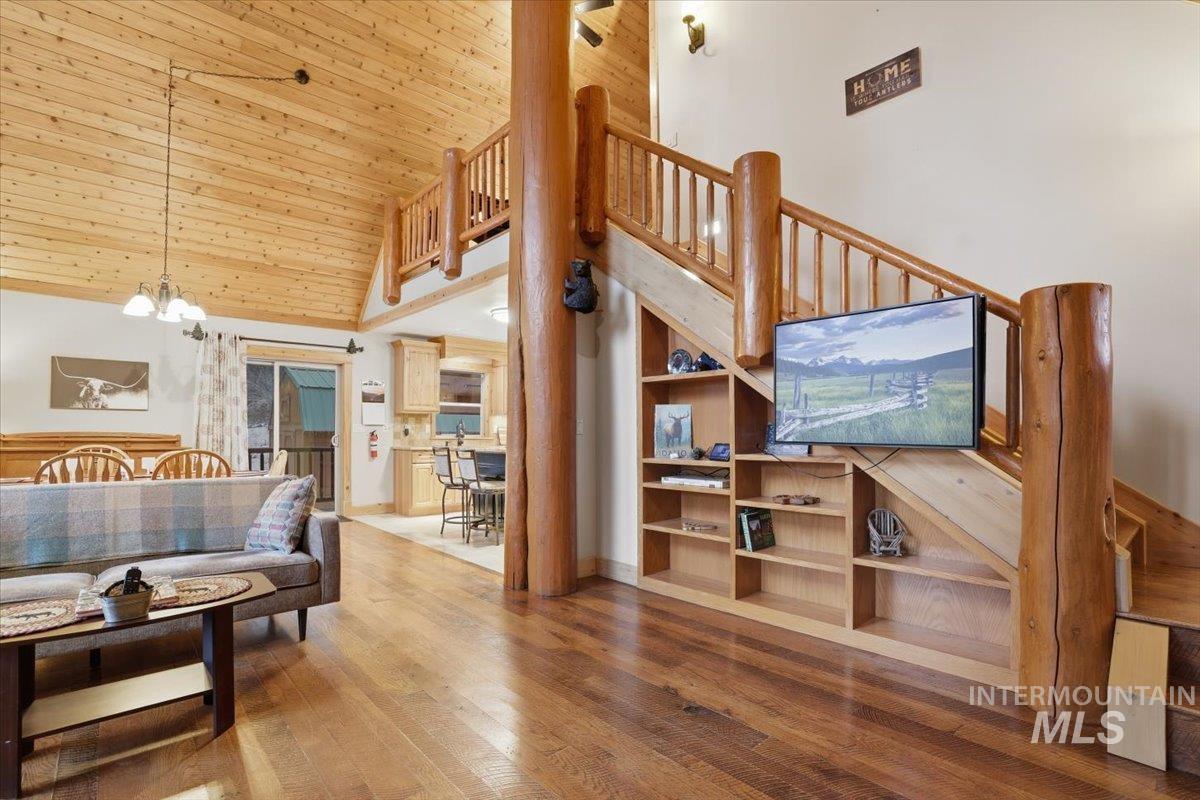 20 Valley High Rd, Garden Valley, Idaho 83622, 2 Bedrooms, 2 Bathrooms, Residential For Sale, Price $619,000,MLS 98972527